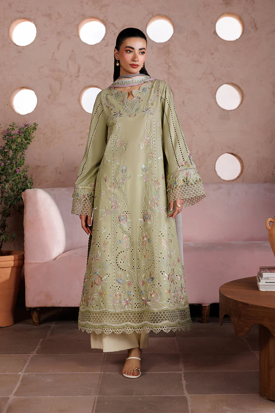 Iznik | Sunscape Lawn '26 | UE-698 Embroidered Lawn