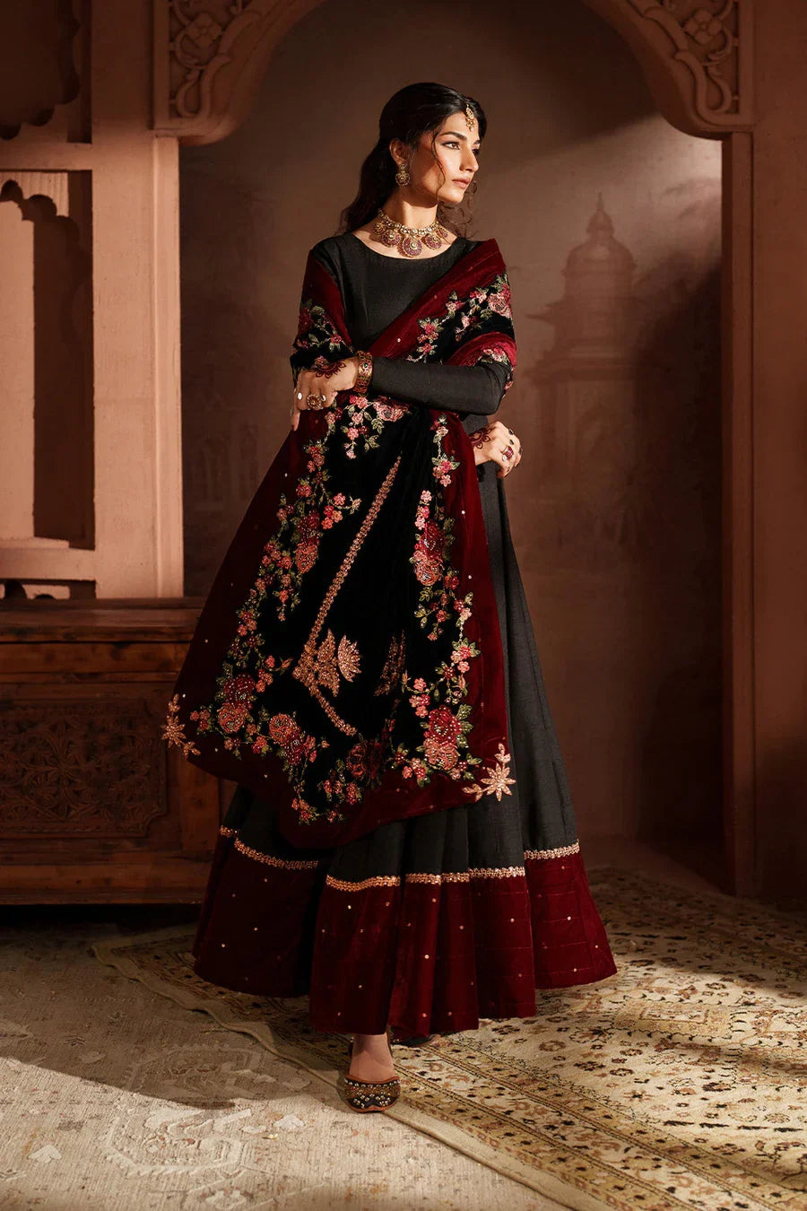 Iznik | Raagni Velvet Formals | IV-59 Embroidered Velvet