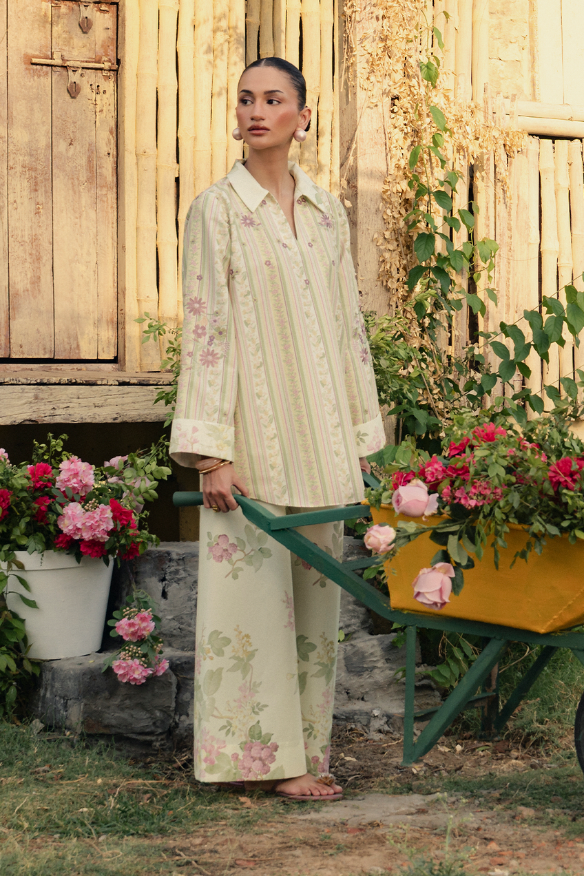 Iznik | Mid Summer Pret Collection | IP-386 PRINTED LAWN