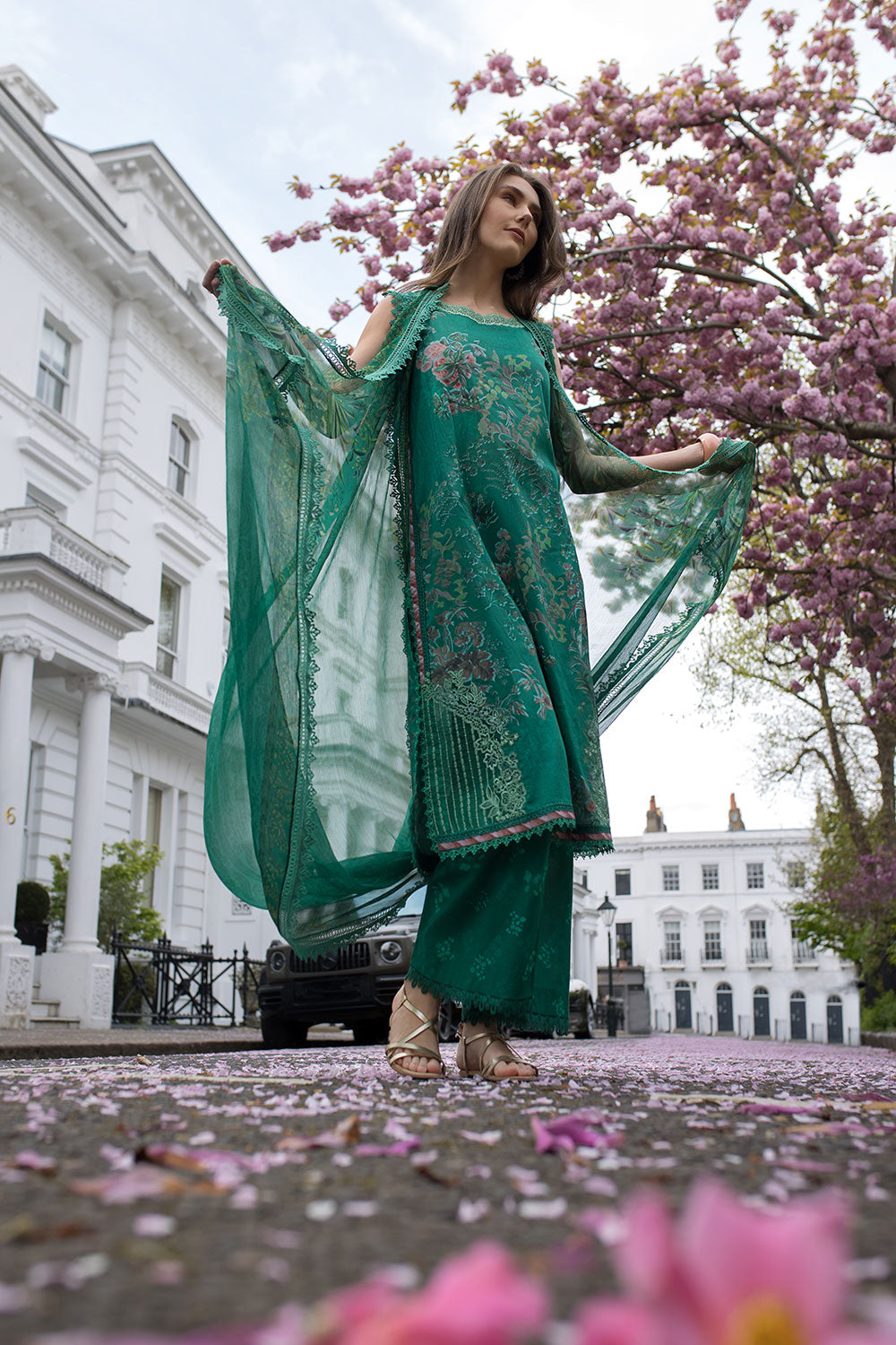 Sobia Nazir | Basics 25 | Design 5B