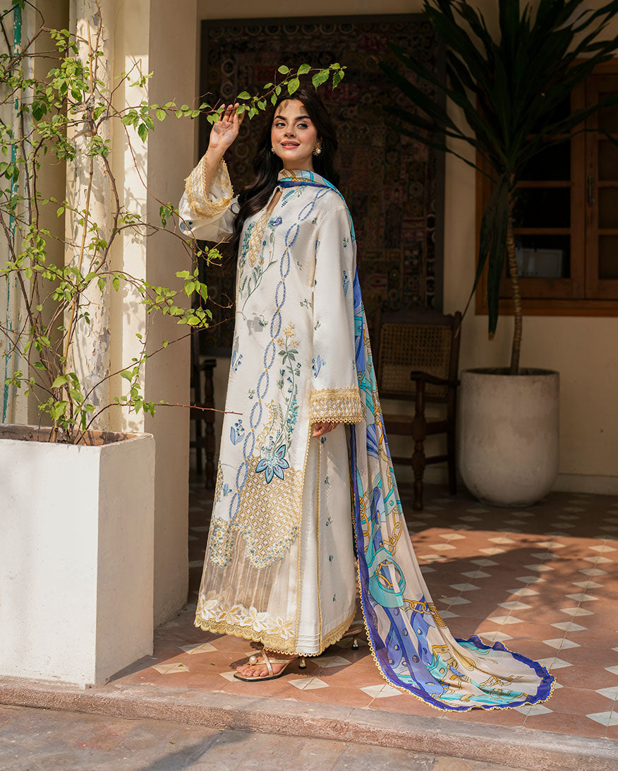 Roheenaz | Aashiyana Lawn | Zoya