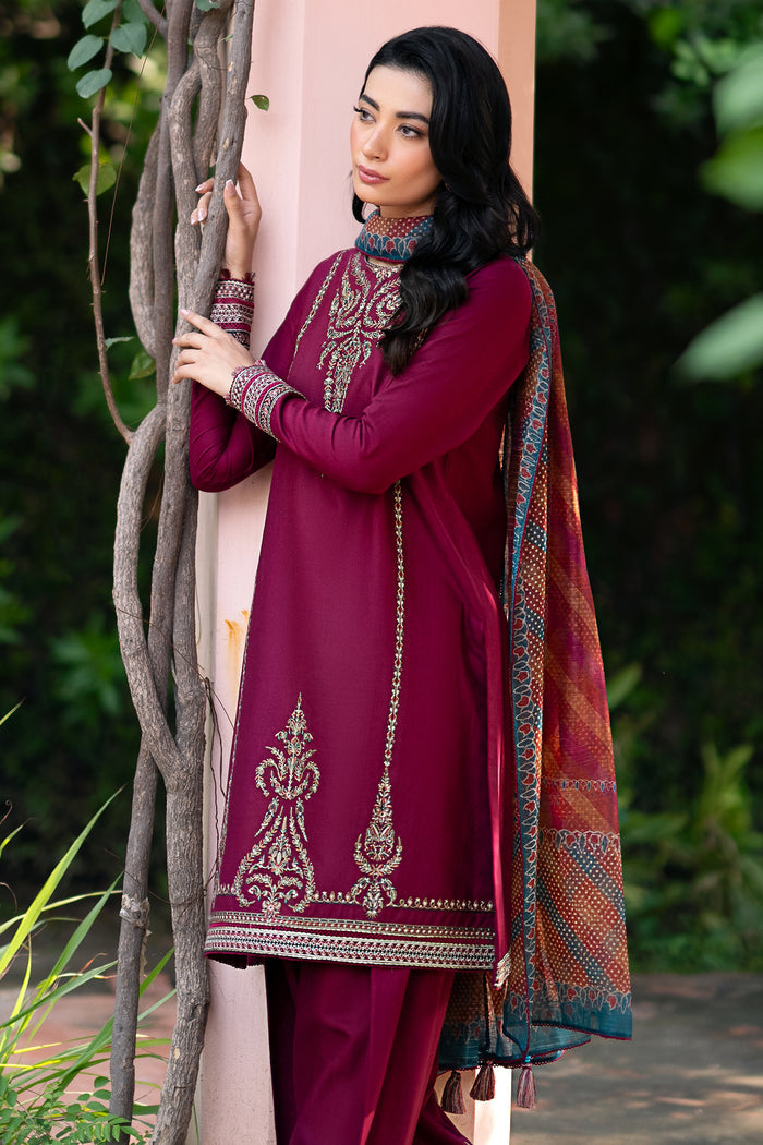 Jazmin | Winter Edition 24 | UW-0072