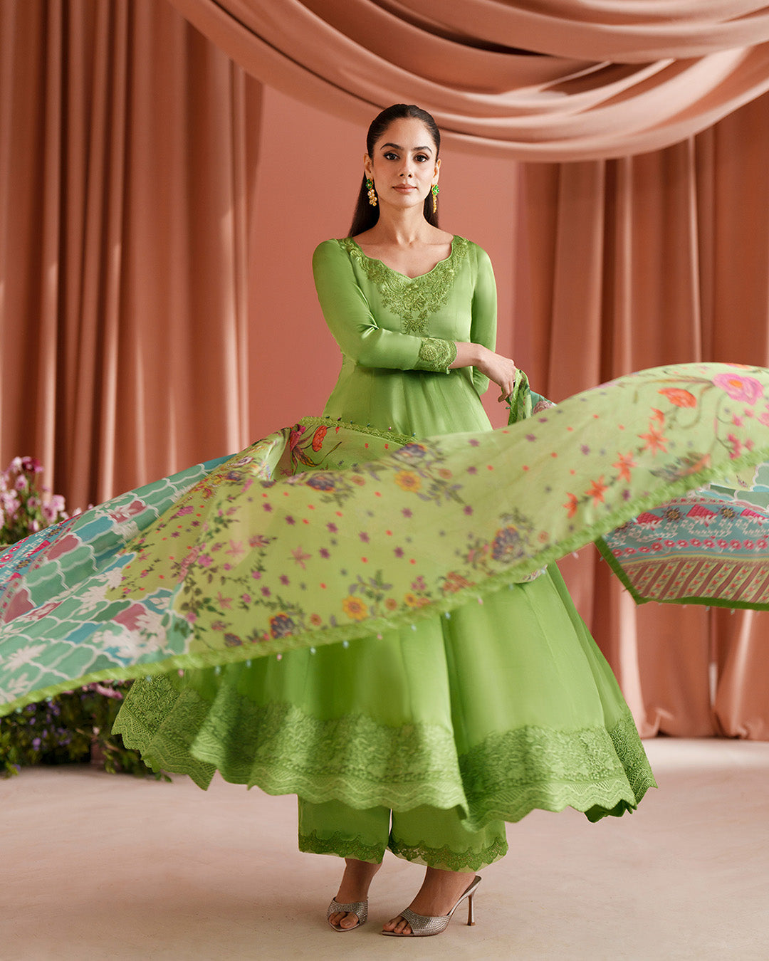 Faiza Saqlain | Roim Pret | Gomana