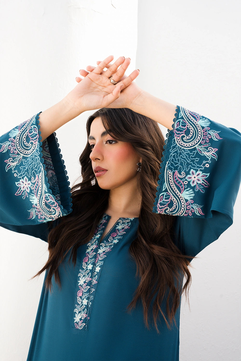 Azure | Chic Essentials | Aquamarine