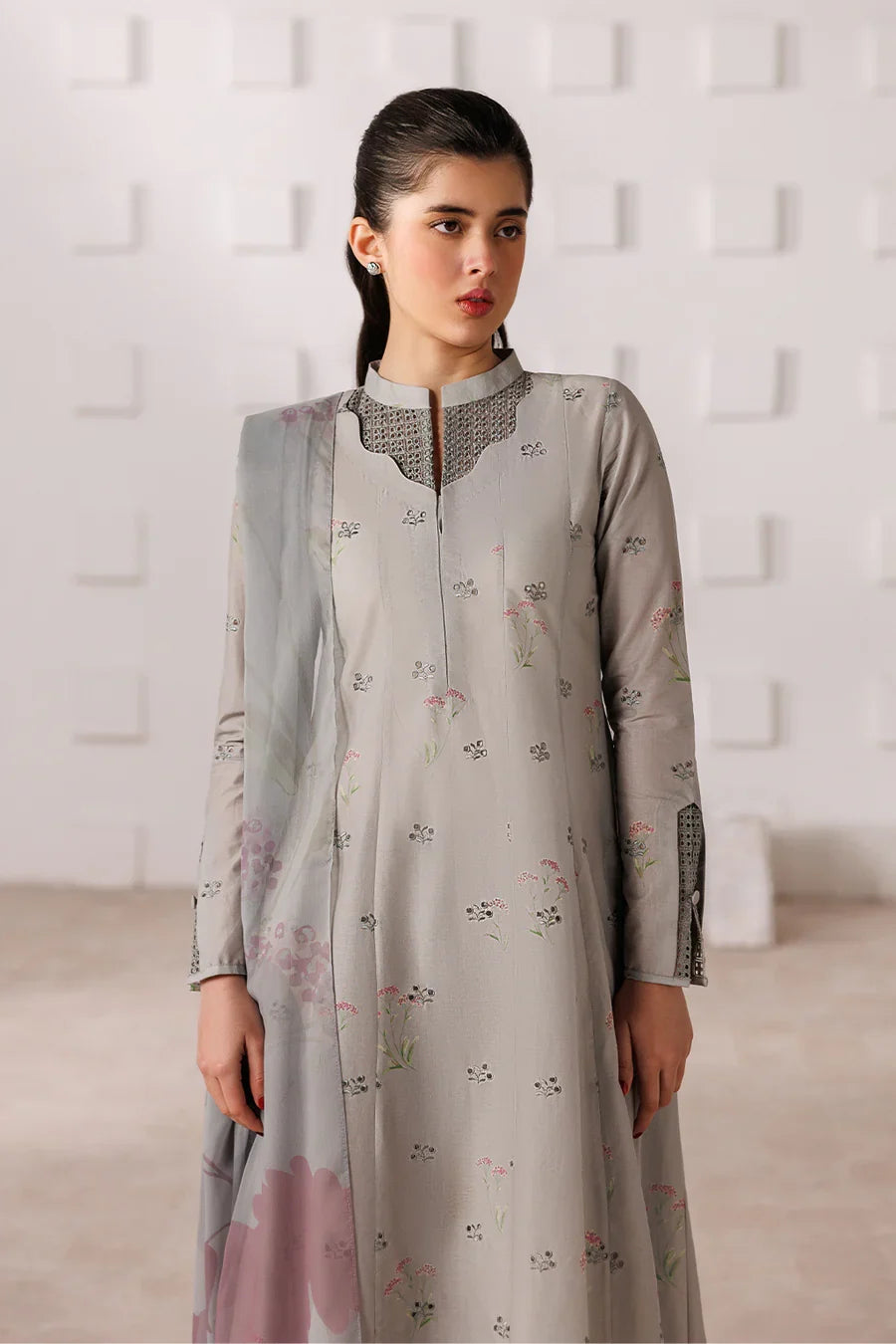 Iznik | Printed lawn vol II | UE-634 Printed Lawn