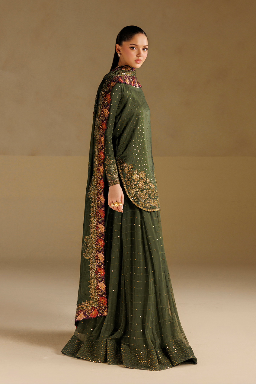 Iznik | Formals ‘26 | UE-732 Embroidered Ramen Silk