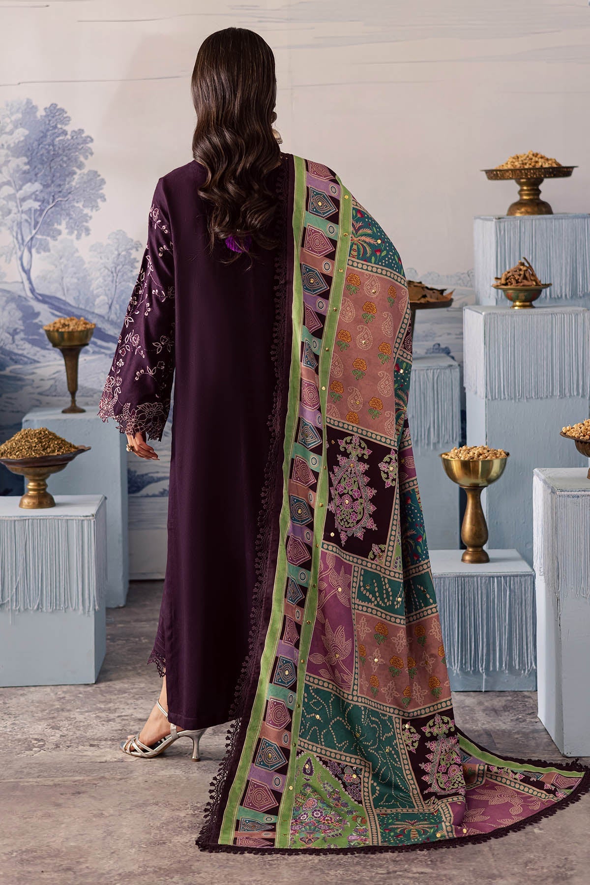 Nureh | Bazaar Luxe 25 | NE-209