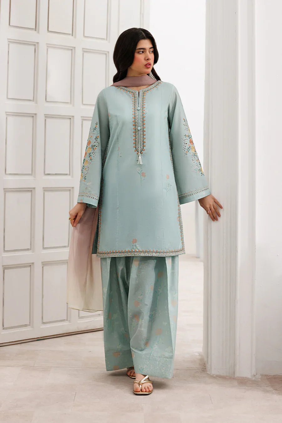 Iznik | Printed lawn vol II | UE-636 Printed Lawn