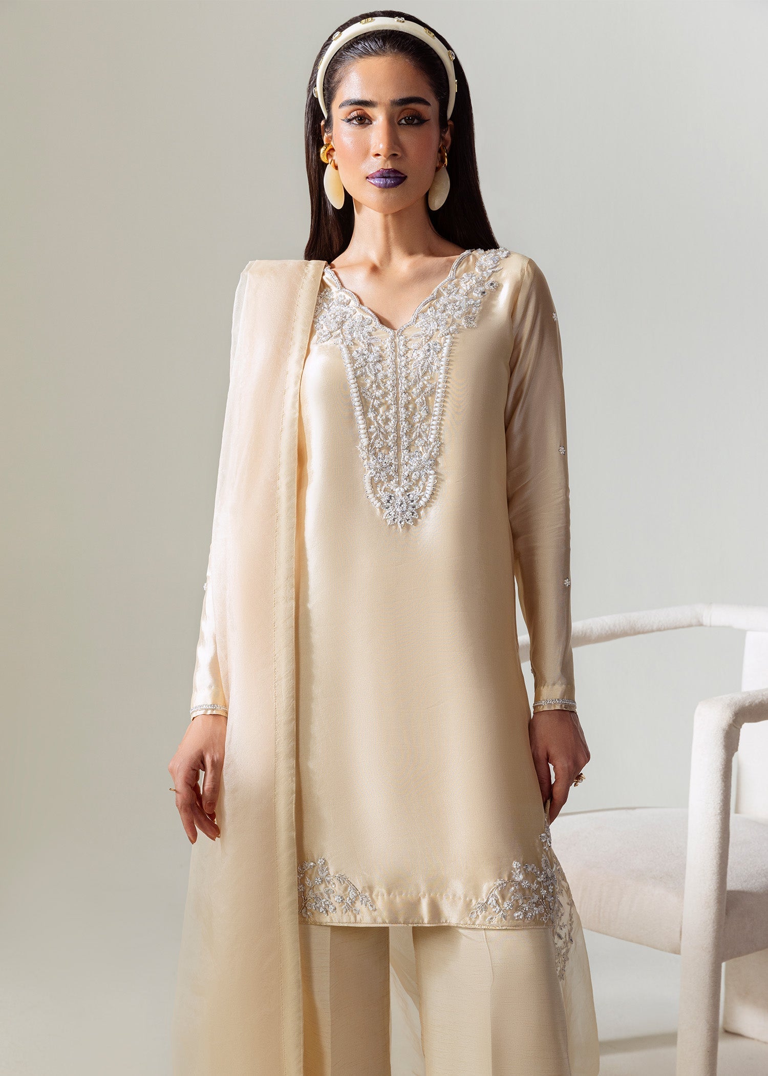 Mahum Asad | The Sirens | Champagne