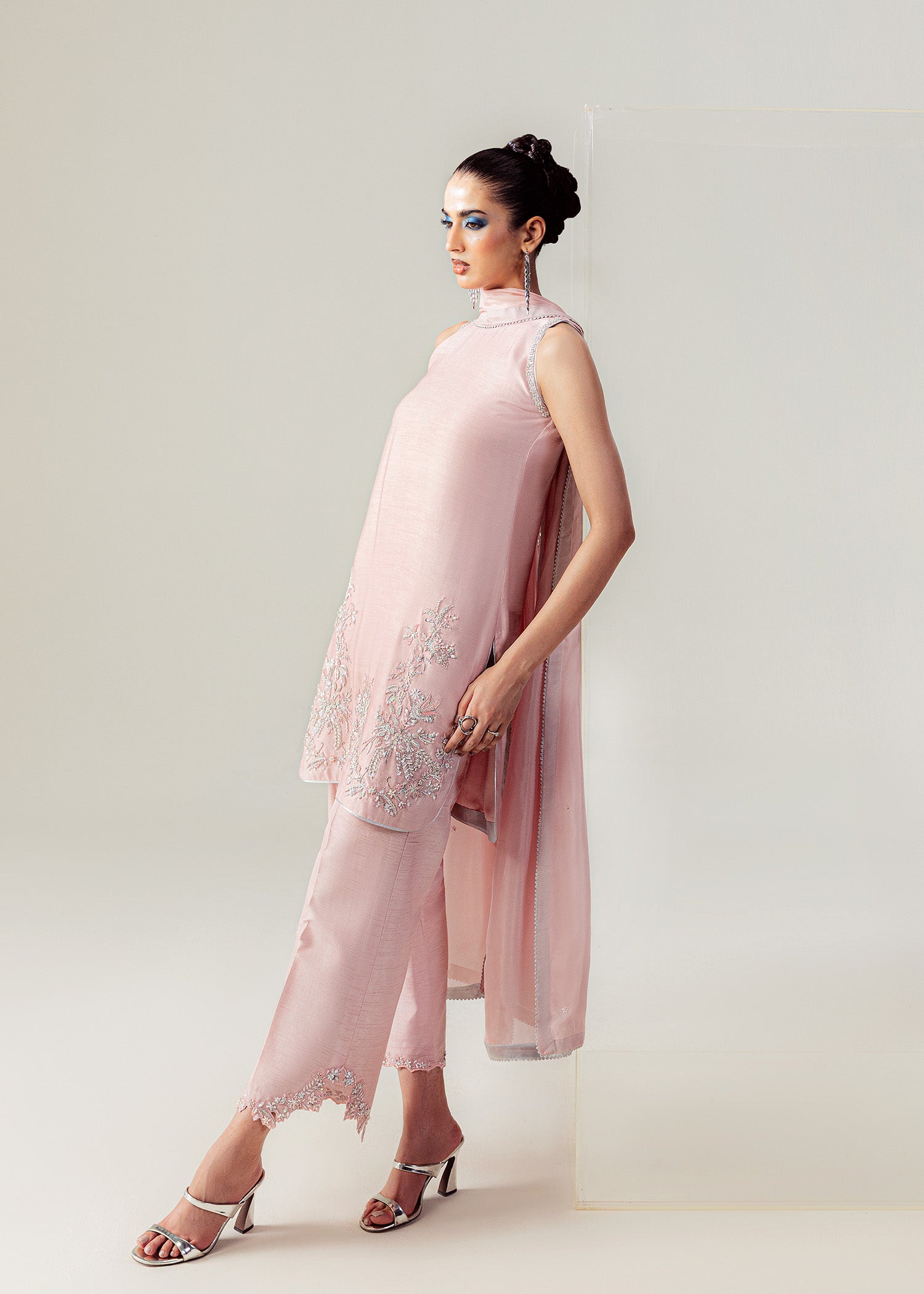 Mahum Asad | The Sirens | Blushed Halo