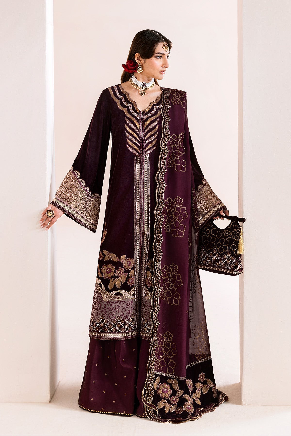 Alizeh | Makhmal Luxury Velvet Edit | Mehree