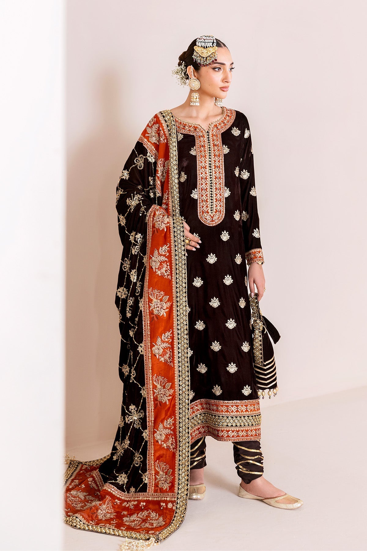 Alizeh | Makhmal Luxury Velvet Edit |Sabaat