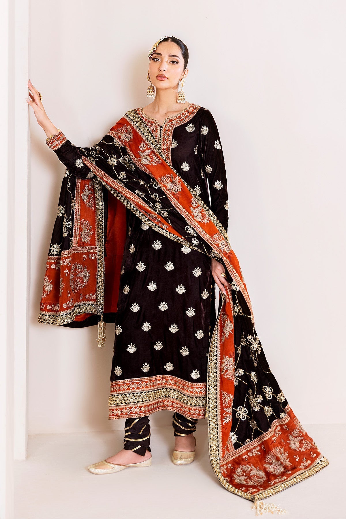 Alizeh | Makhmal Luxury Velvet Edit |Sabaat