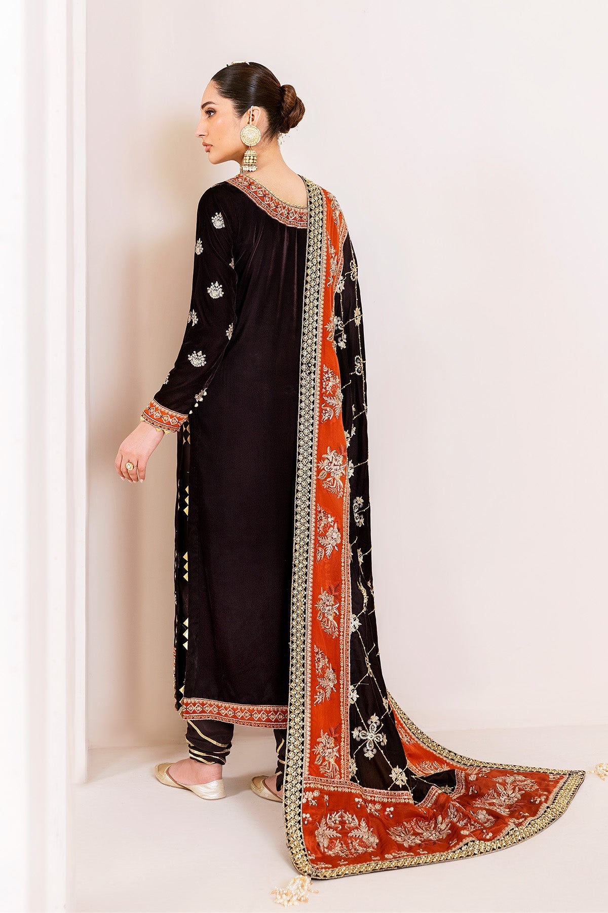Alizeh | Makhmal Luxury Velvet Edit |Sabaat