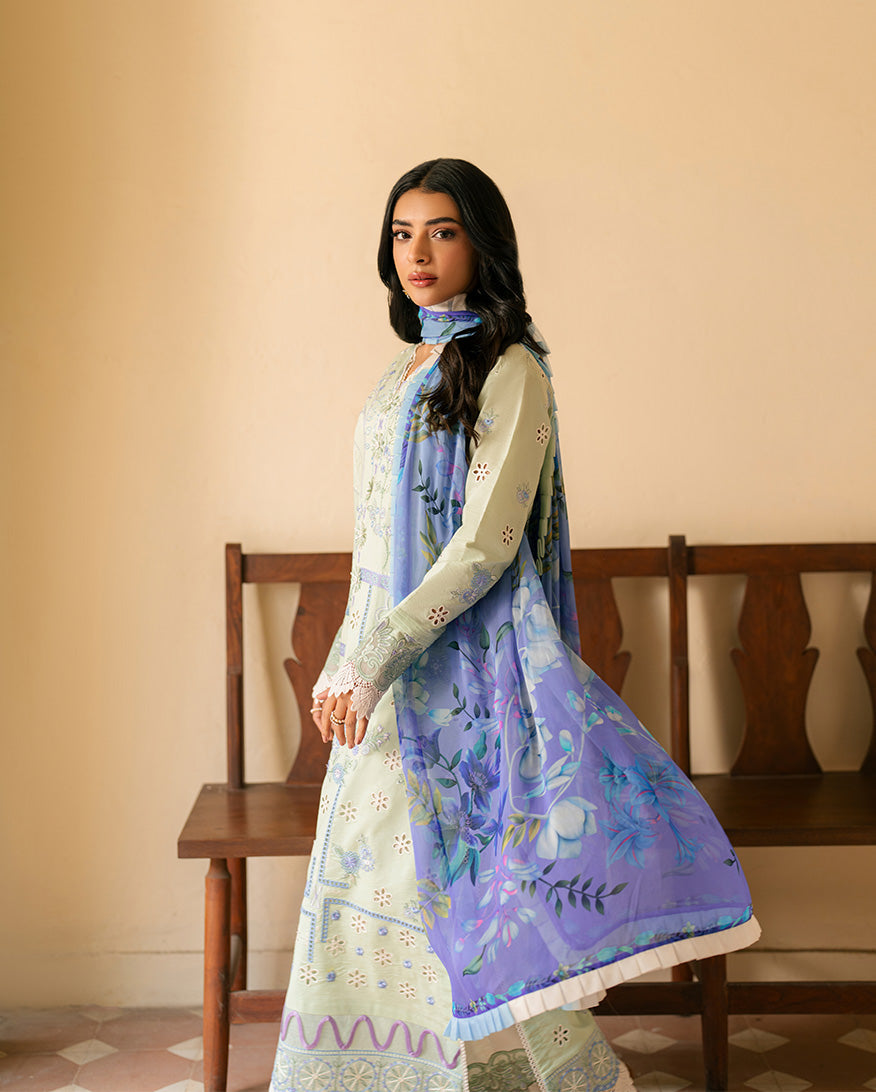 Roheenaz | Aashiyana Lawn |Zumar