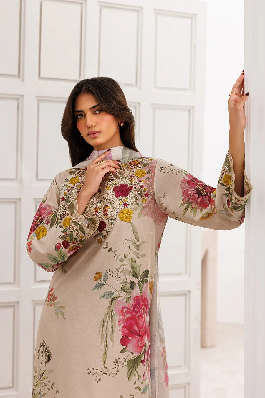 Iznik | Printed lawn vol II | UE-644 Printed Lawn
