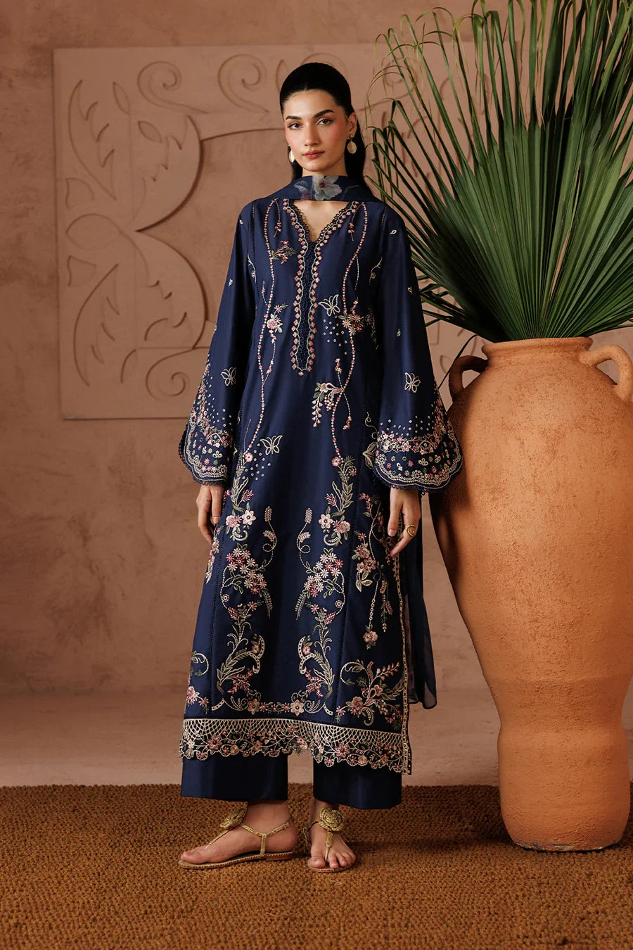 Iznik | Sunscape Lawn '26 | UE-694 Embroidered Lawn