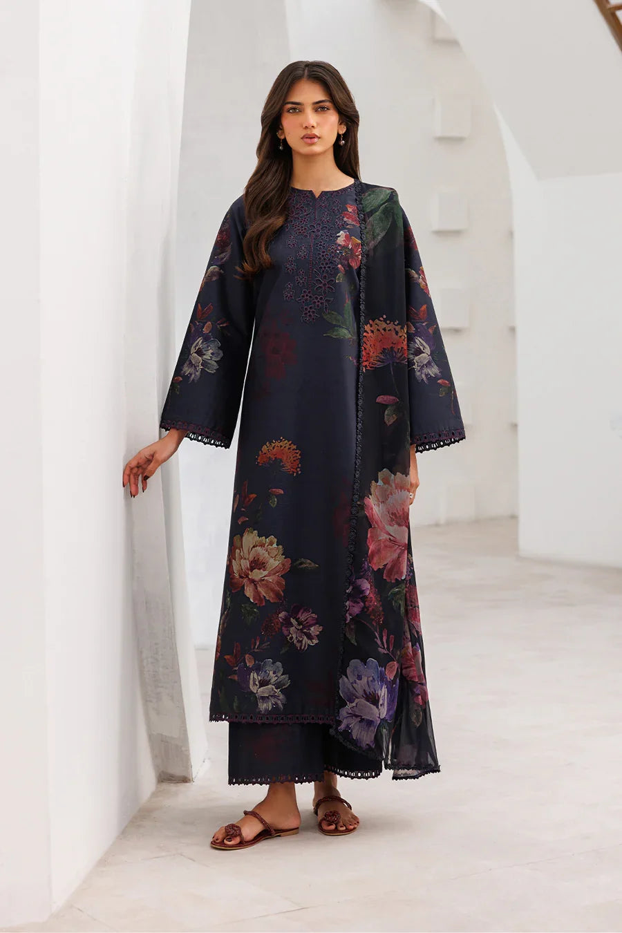 Iznik | Printed lawn vol II | UE-645 Printed Lawn