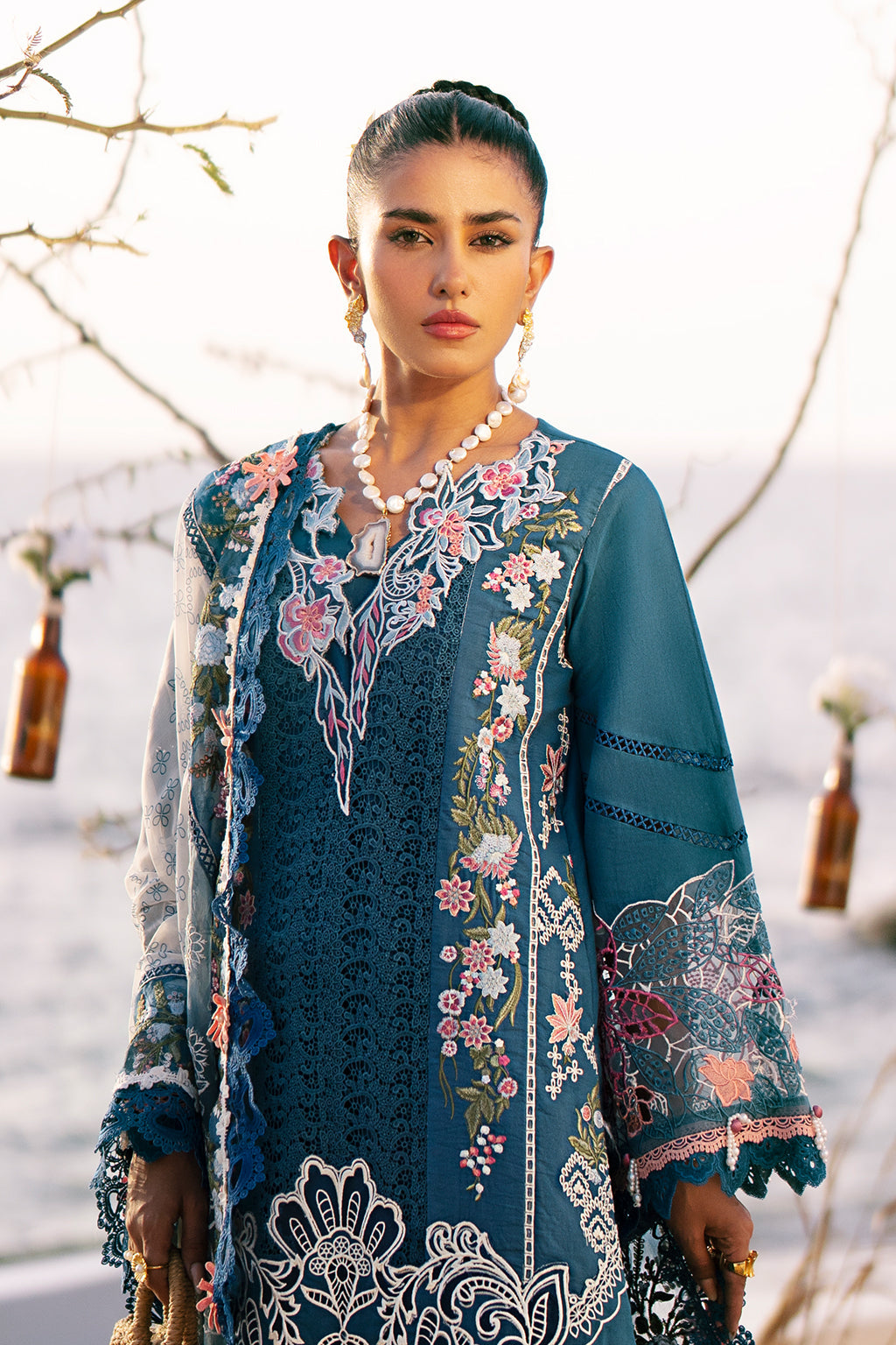AJR Couture | Dastan Luxury Lawn 25 | Aura