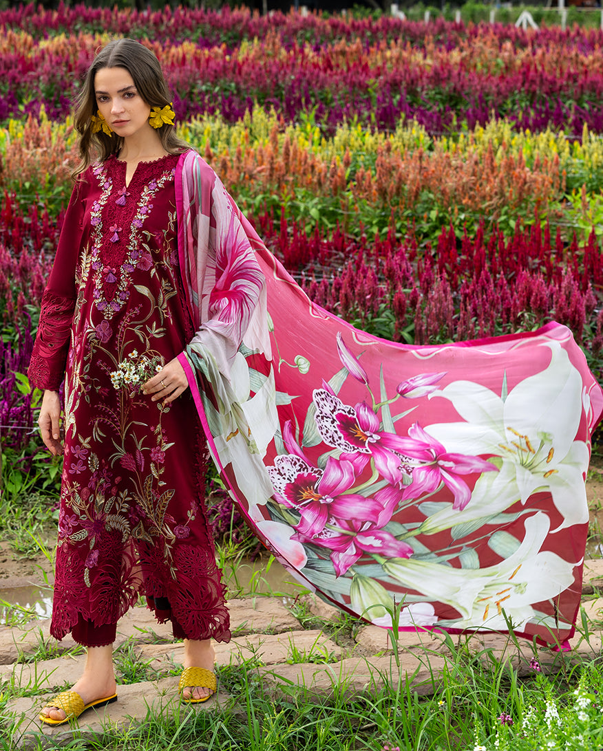 Mushq | Hemline the Secret Garden | Aurora Petals