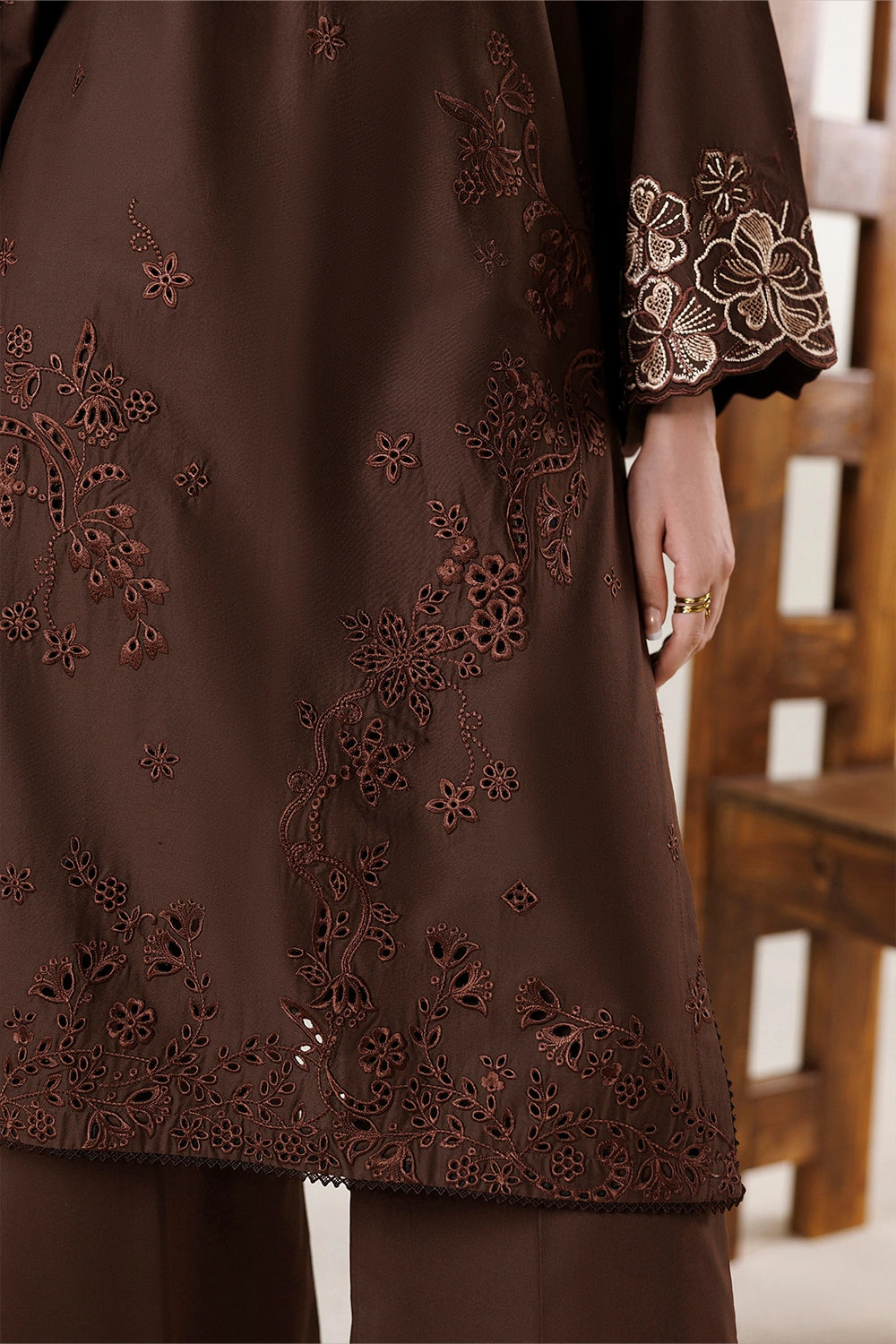 Azure | Chic Essentials |Brown Sugar