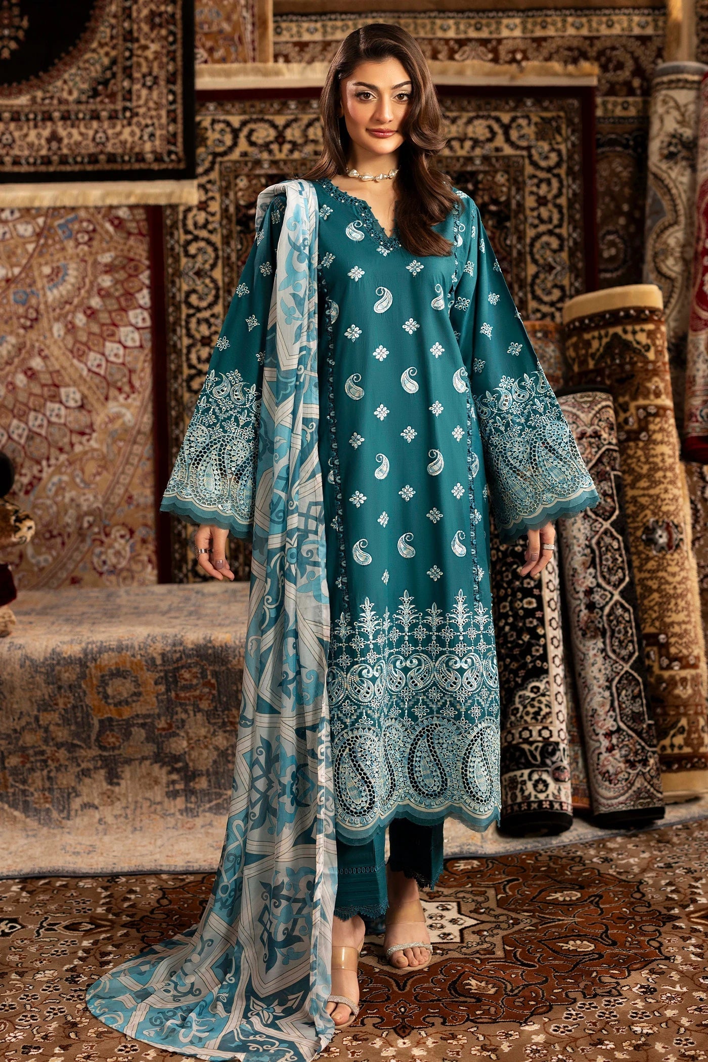 Adans Libas | Adans Chenille | CHENILLE 1691