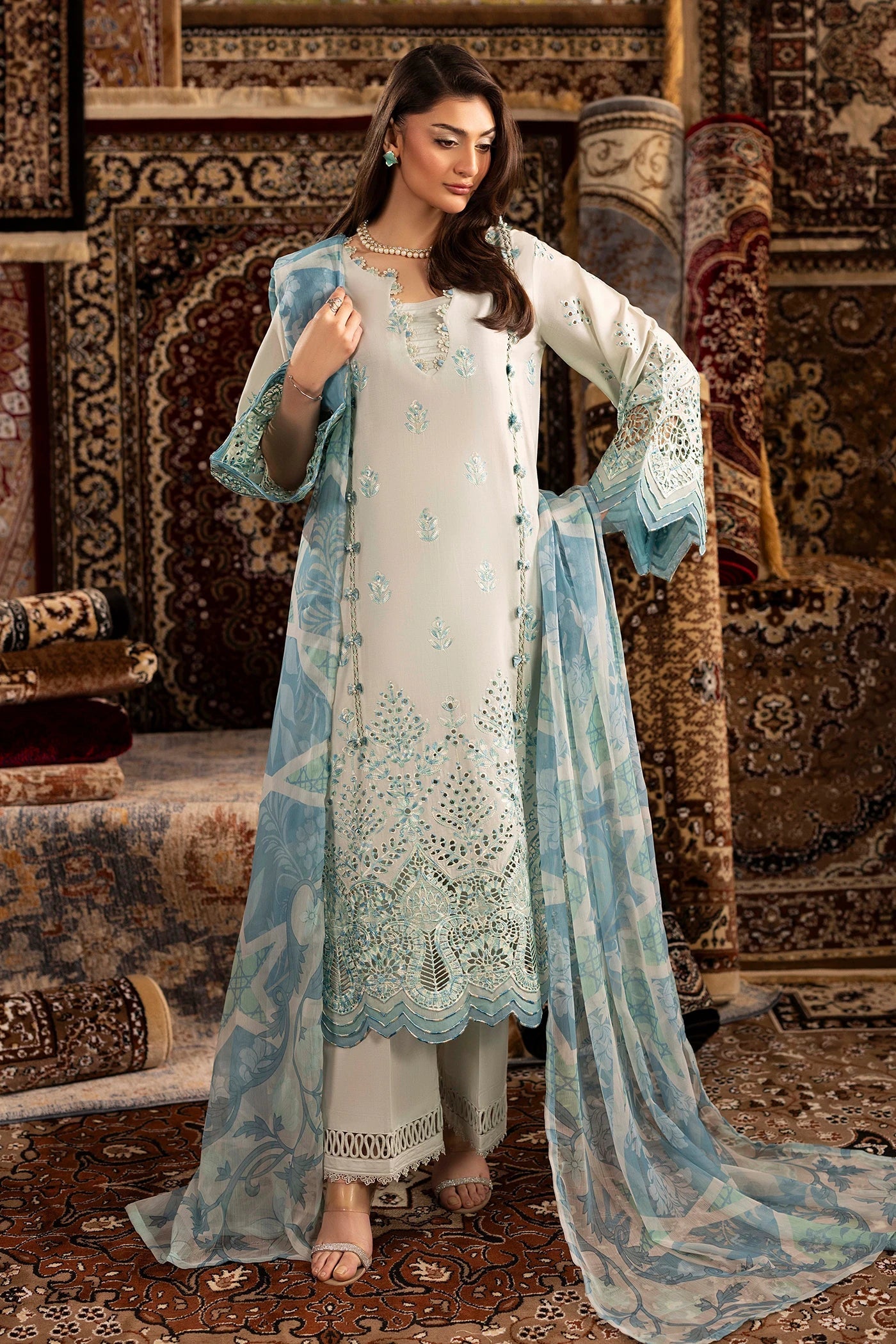 Adans Libas | Adans Chenille | CHENILLE 1694