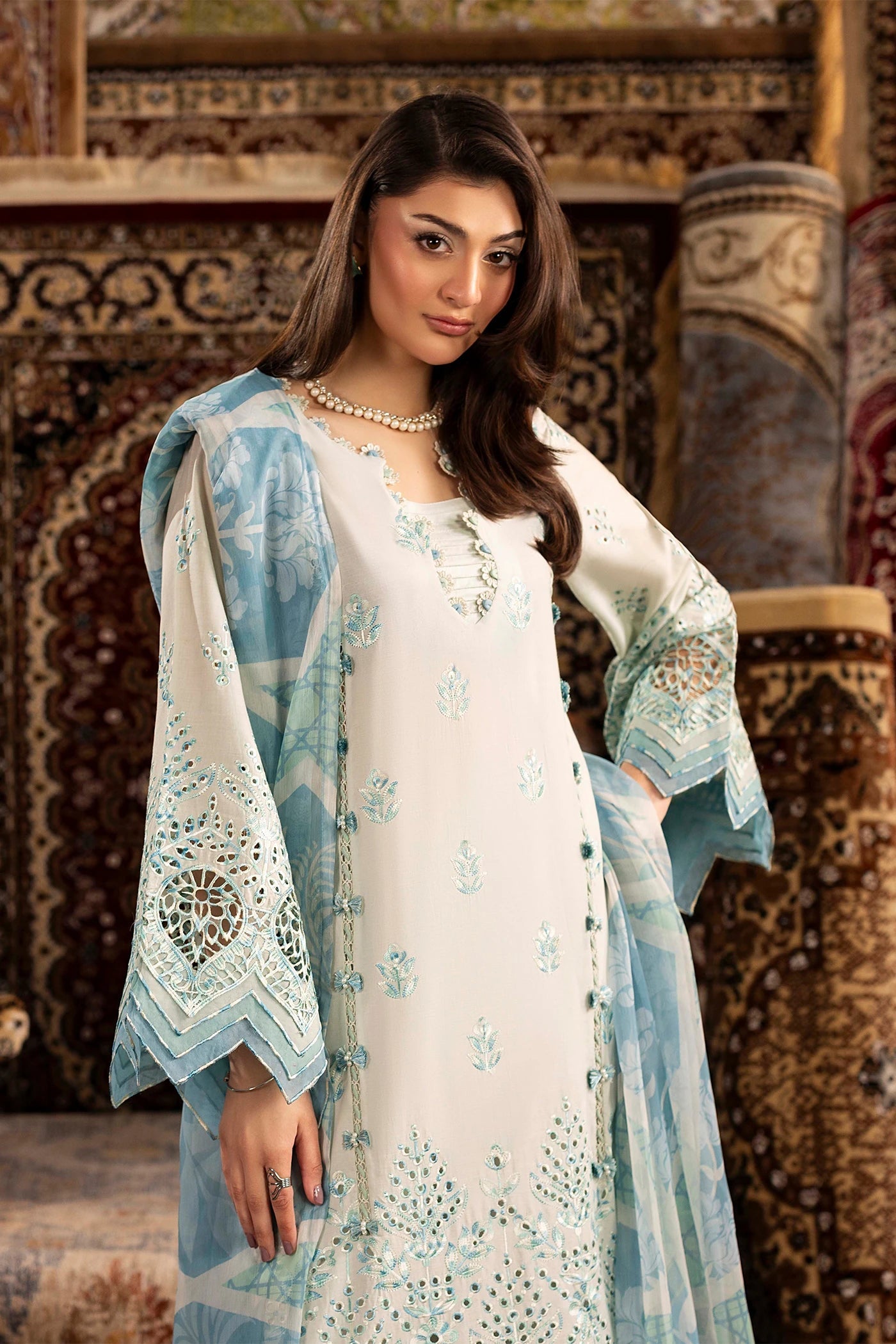 Adans Libas | Adans Chenille | CHENILLE 1694