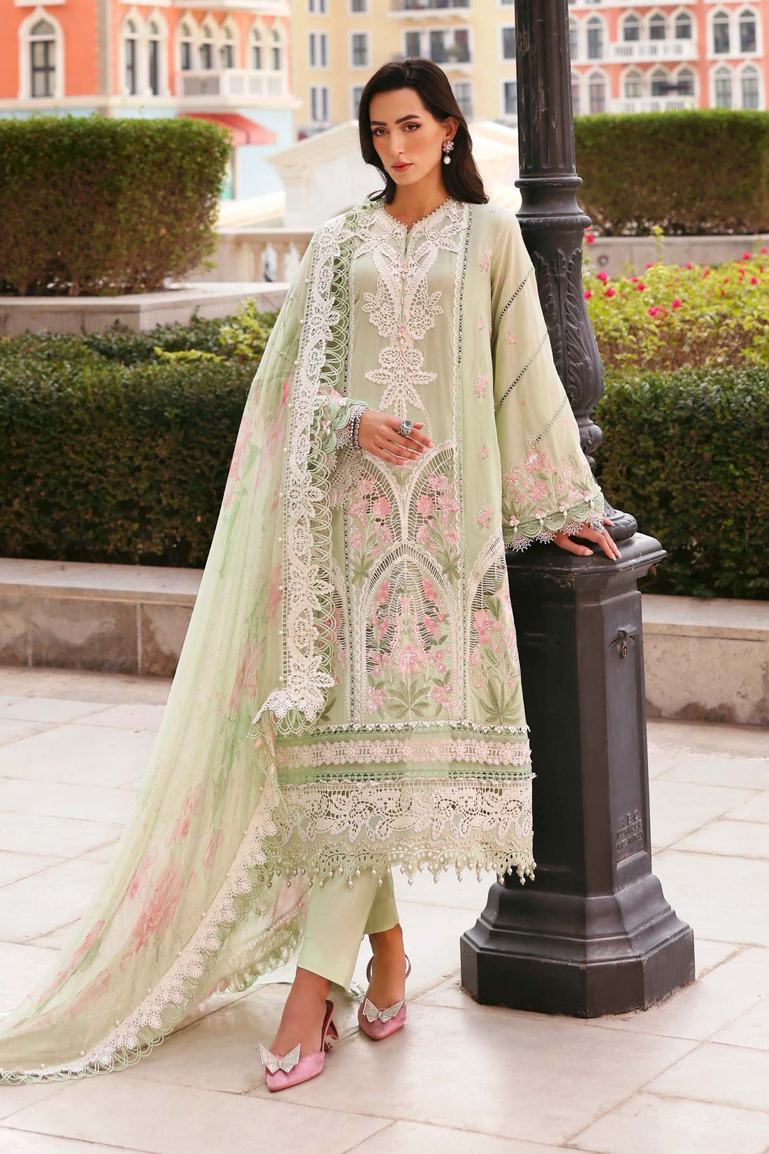 Maria B | Lawn 26 | D-2611-A