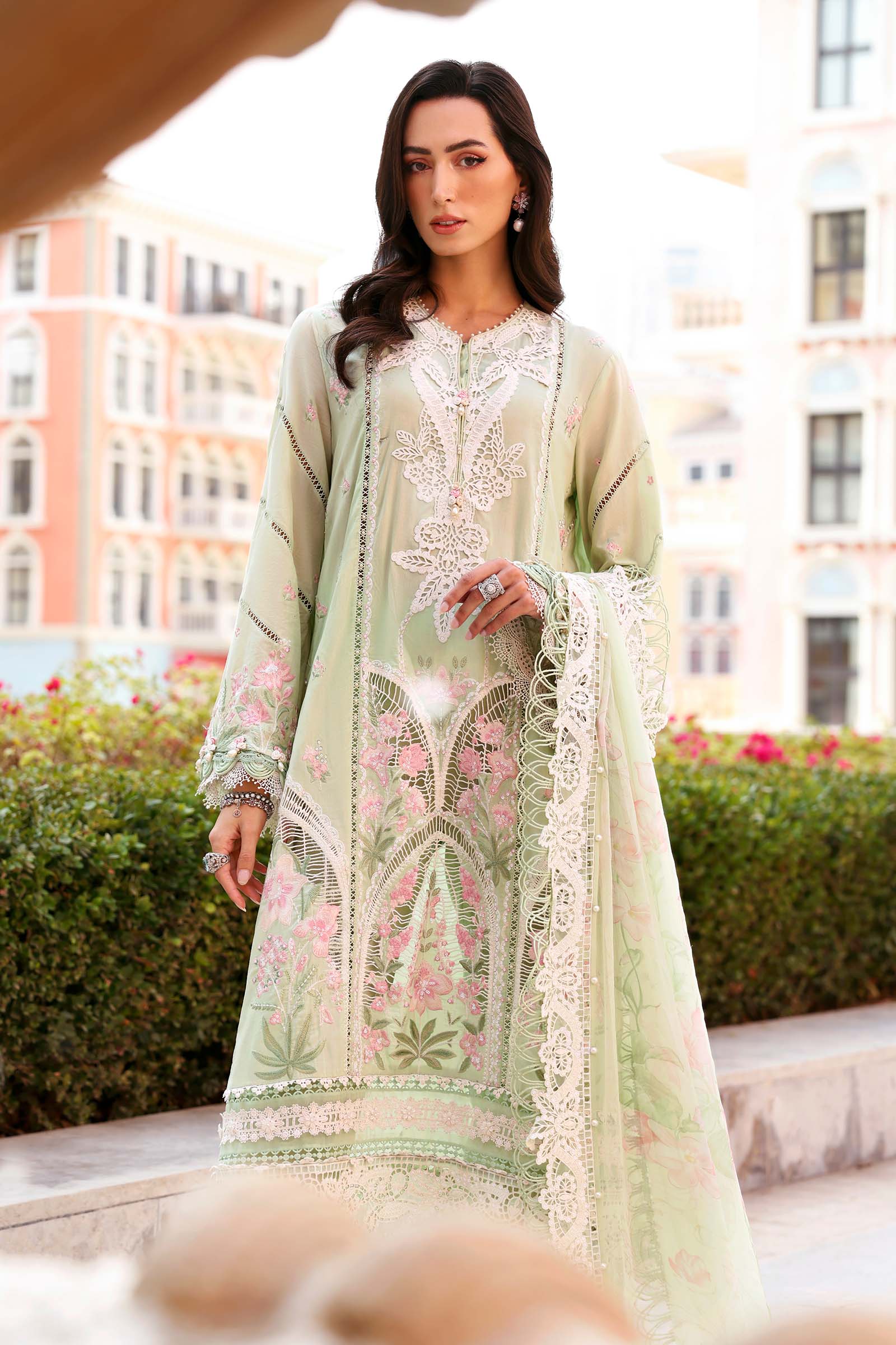 Maria B | Lawn 26 | D-2611-A