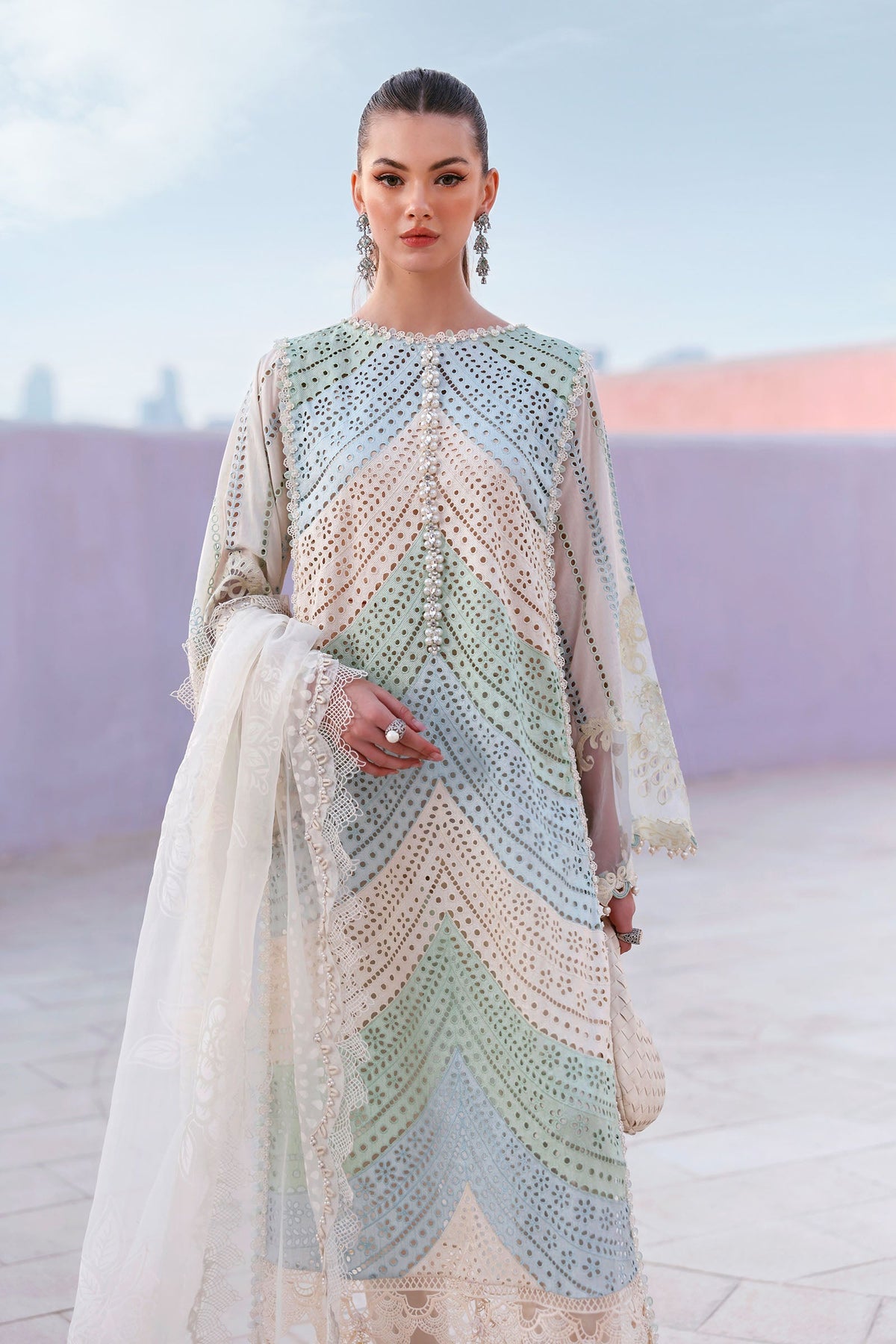 Maria B | Lawn 26 | D-2612-A