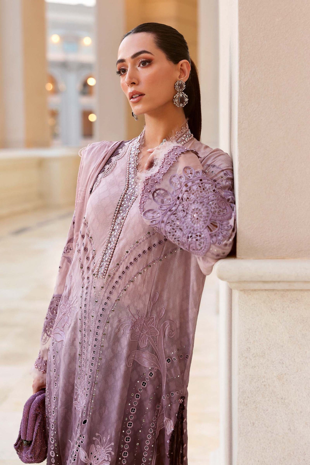 Maria B | Lawn 26 | D-2601-B
