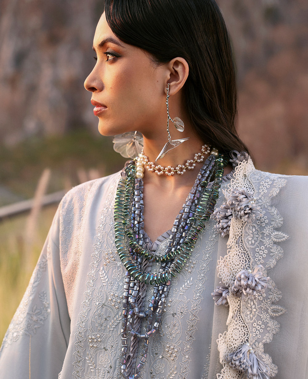 Republic Womenswear | Kalani Eid Luxury Lawn 25 | D3-B - Sitara