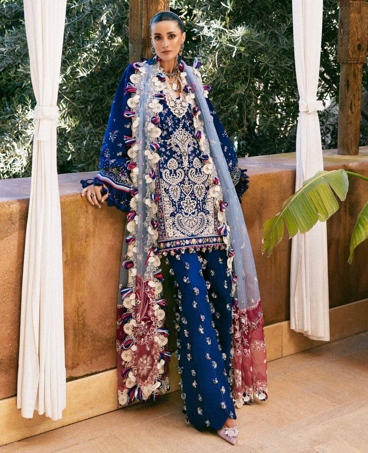 Republic Womenswear | Reine Luxury Lawn 26 | Sia
