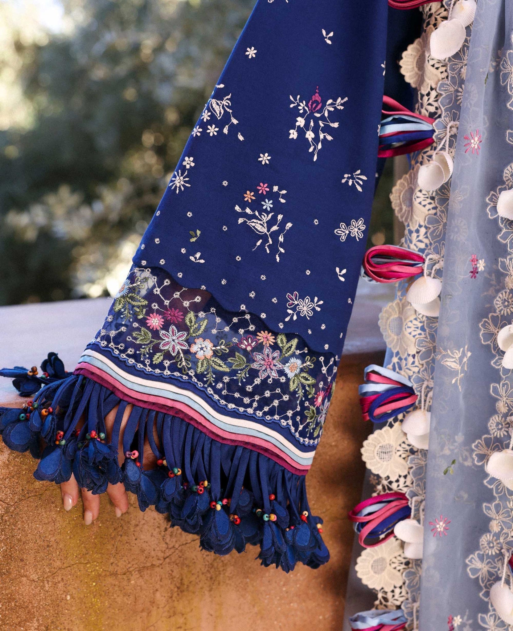 Republic Womenswear | Reine Luxury Lawn 26 | Sia