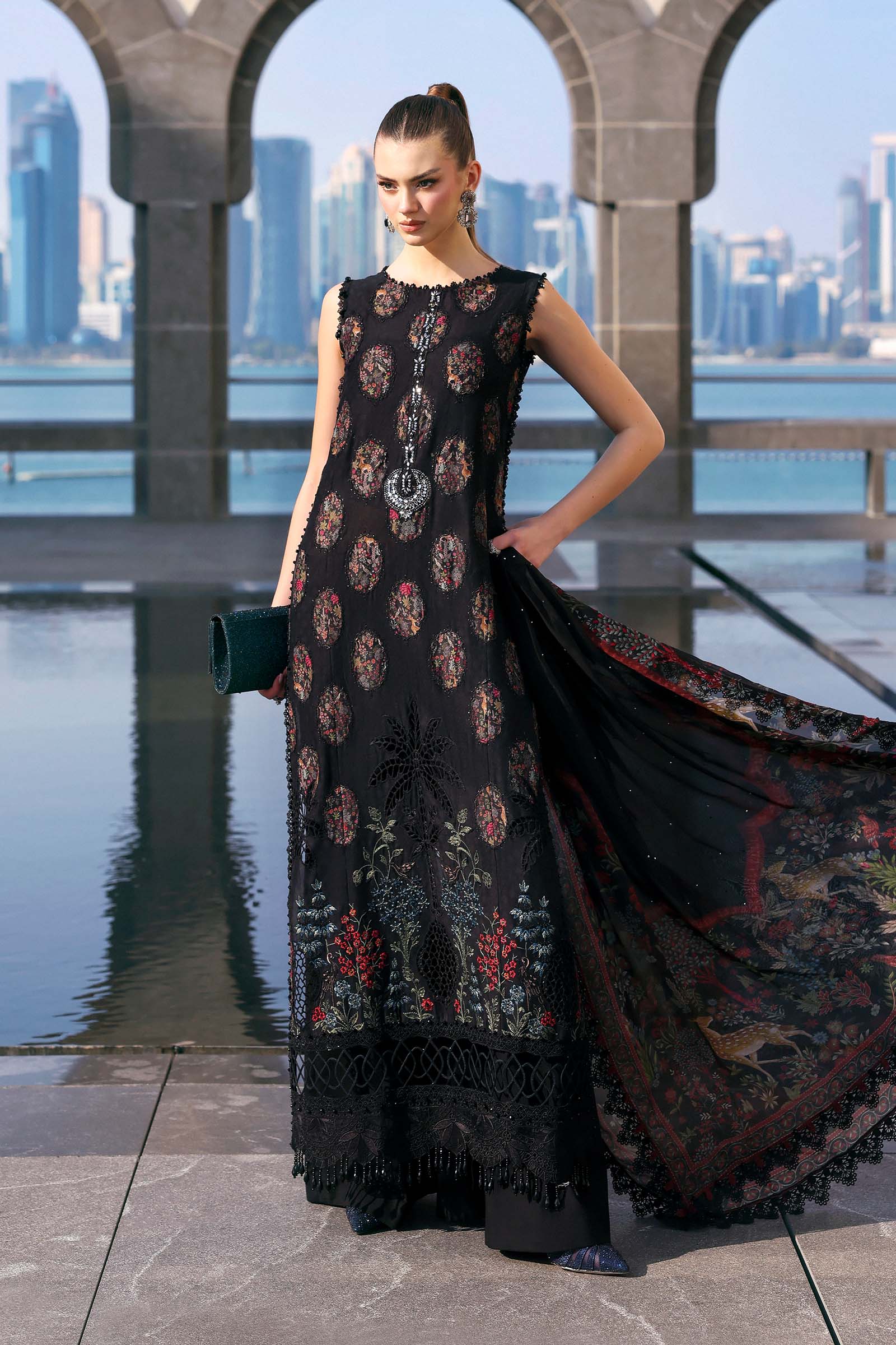 Maria B | Lawn 26 | D-2605-B