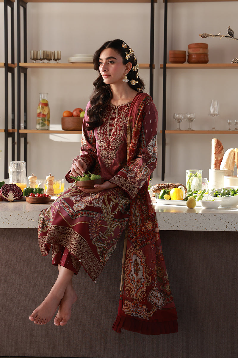 Gulaal | Delia Lawn | Reva