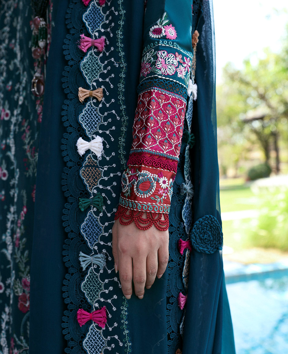 Republic Womenswear | Kalani Eid Luxury Lawn 25 | D6-B - Talia