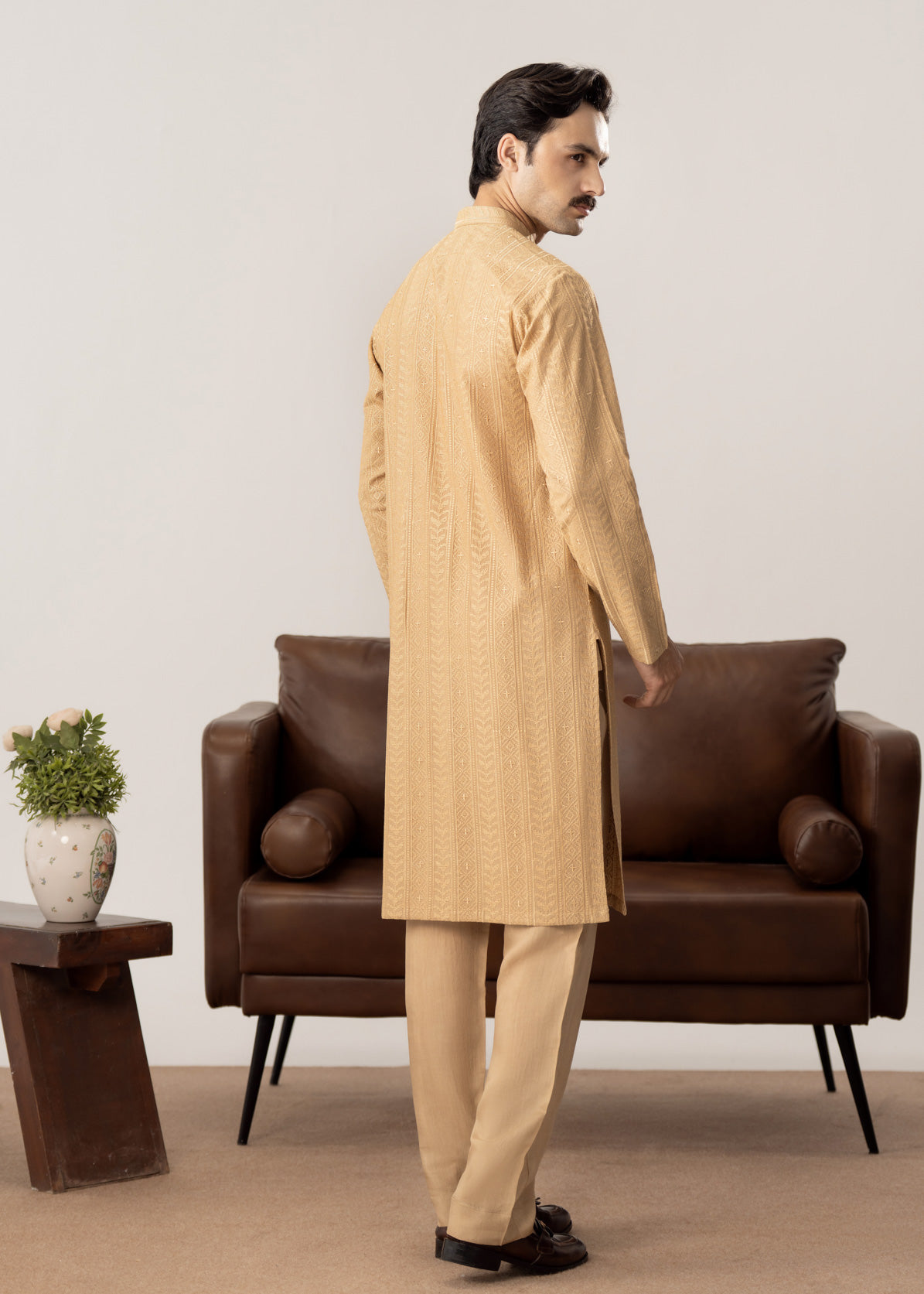 Tehzeeb - Ivory Embroidered Kurta Trouser