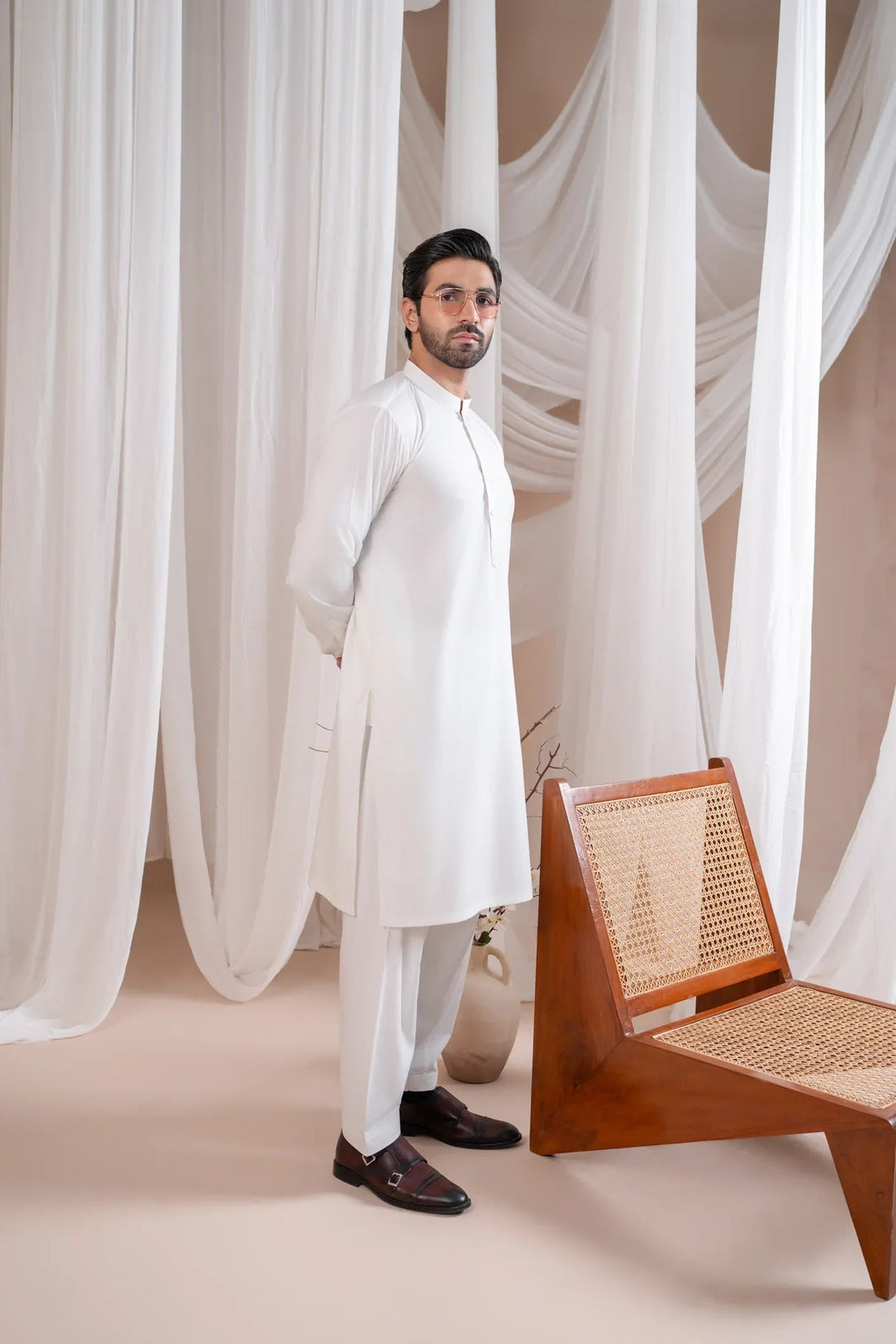 Off White Kurta trouser for men