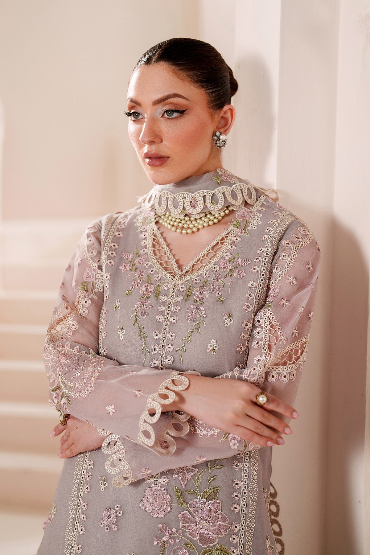 Alizeh | Threads Eid Festive Edit 26 |AF-BDHG-5044-Annie