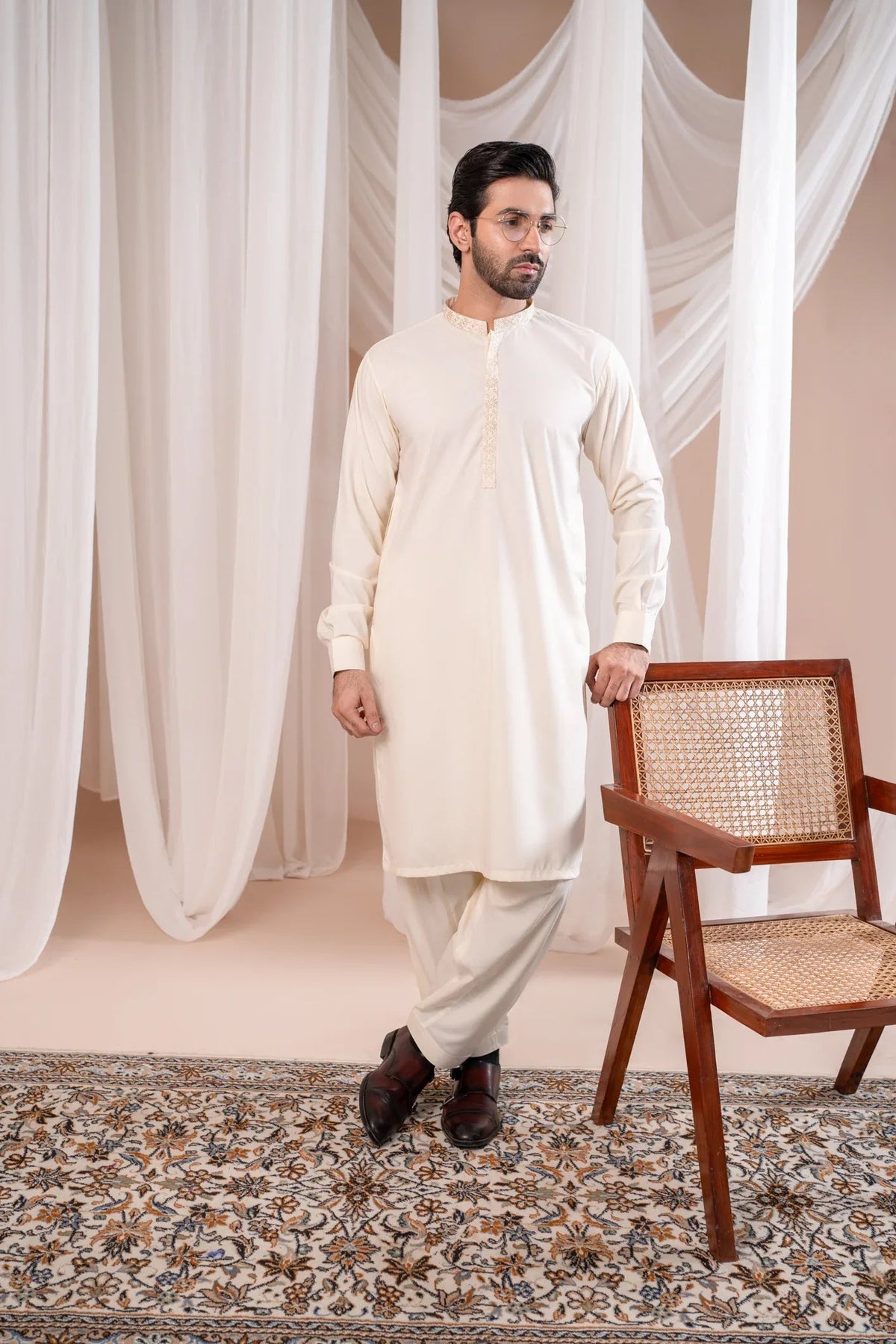 Formal Bosky White Kurta Shalwar - Collar Neck Embroidered - Men