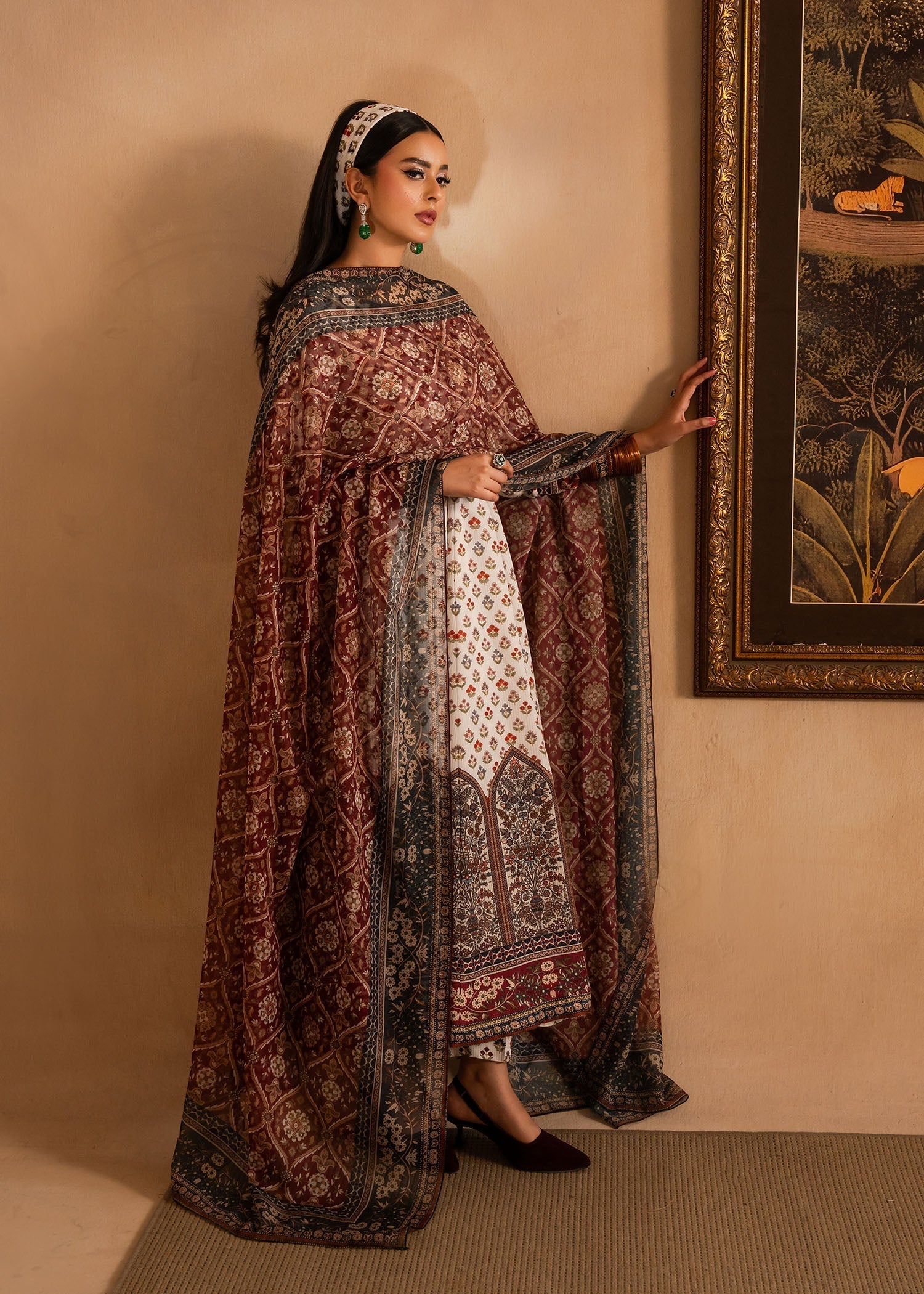 Maria Osama Khan | Retro Lawn 25 | Nair