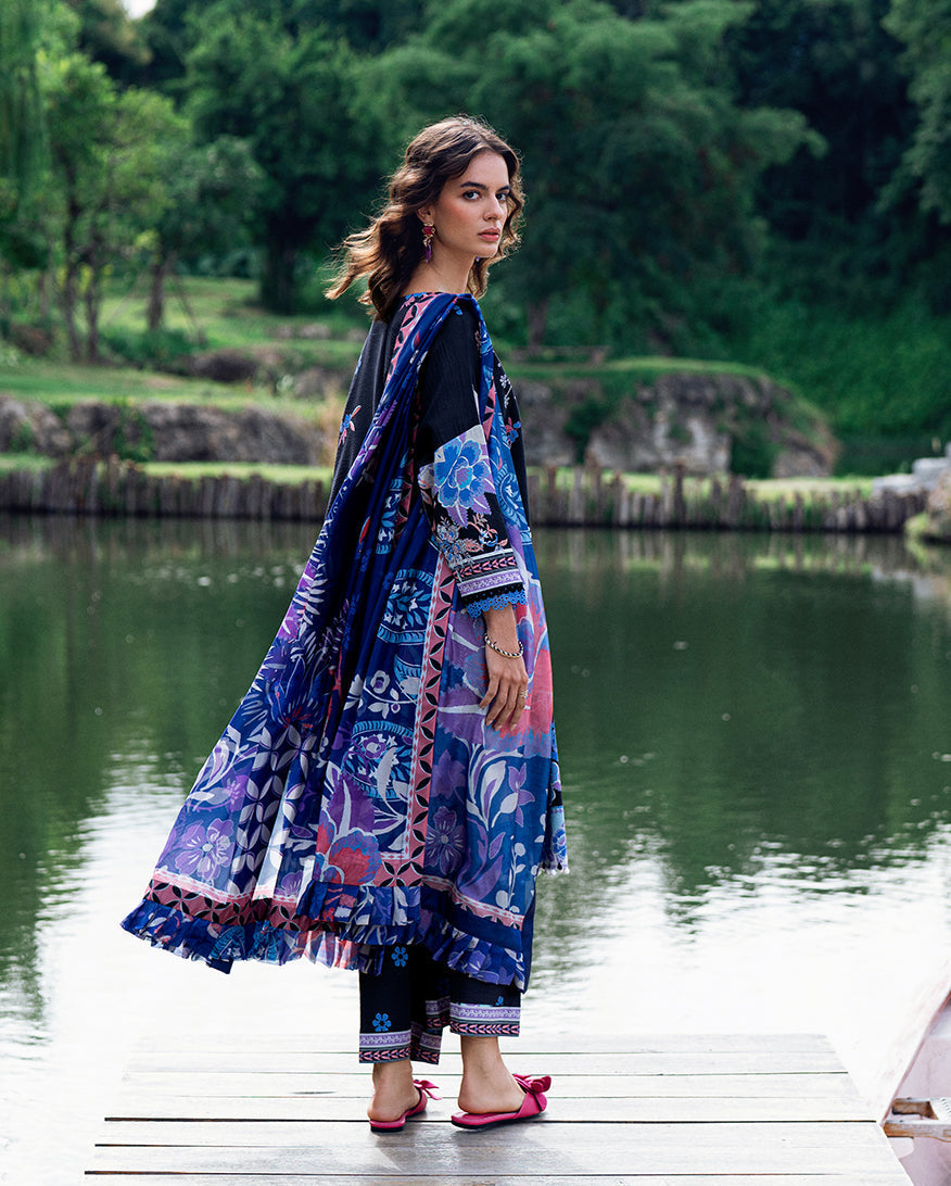 Roheenaz | Garden Veal Printed Lawn 25 |BlackBerry Frost