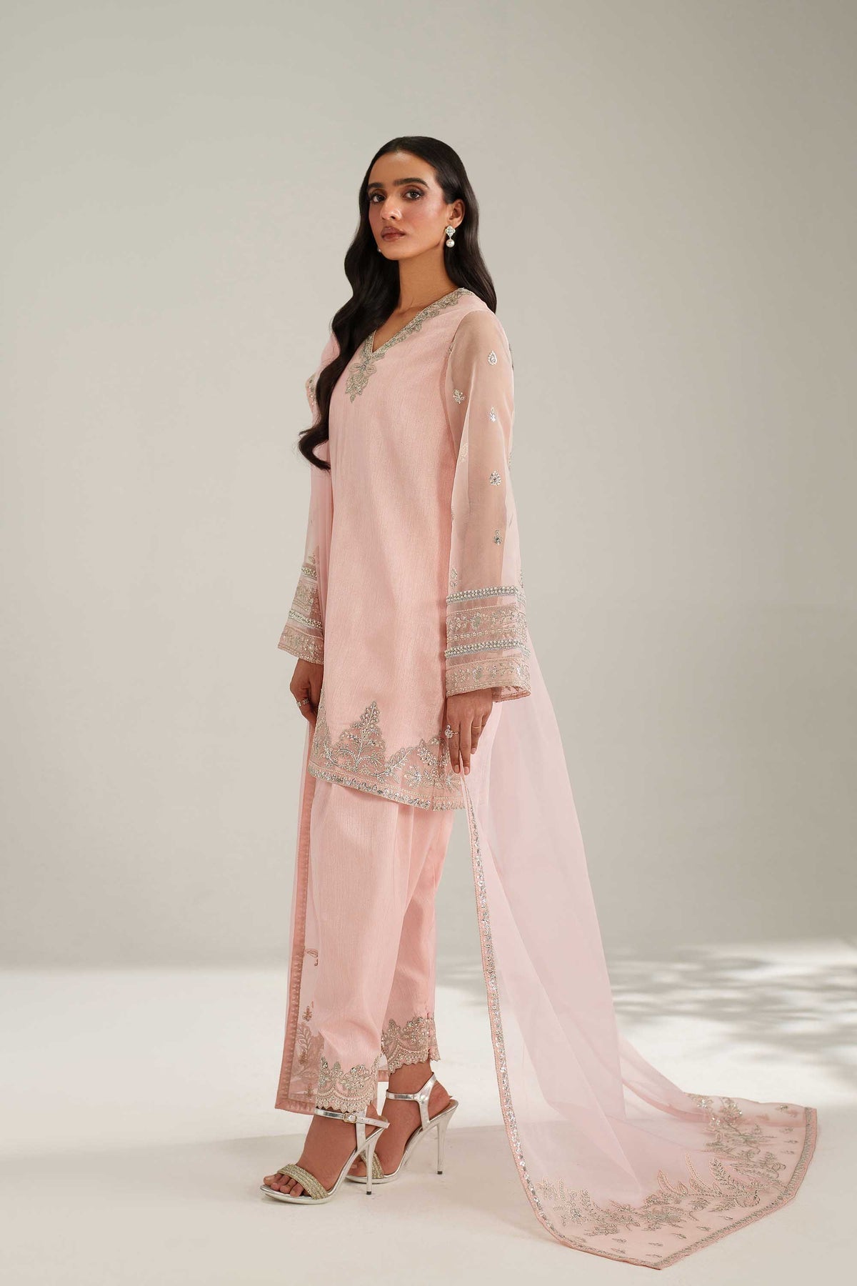 Akbar Aslam | Formal Pret | Lizaye