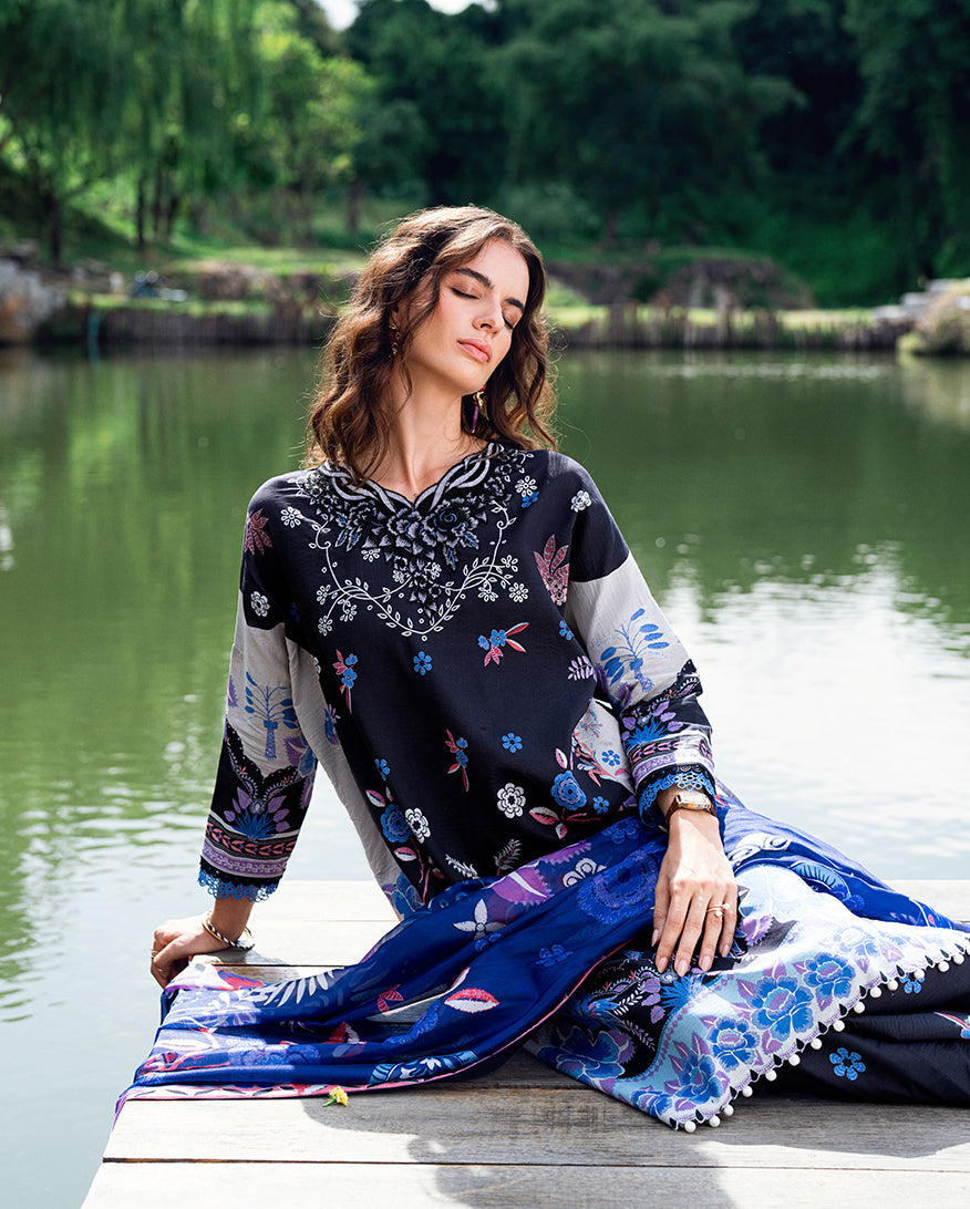 Roheenaz | Garden Veal Printed Lawn 25 |BlackBerry Frost