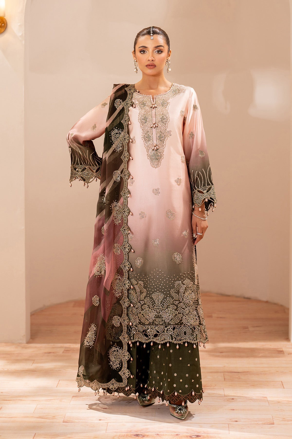 Alizeh | Formals 26 | Rozella