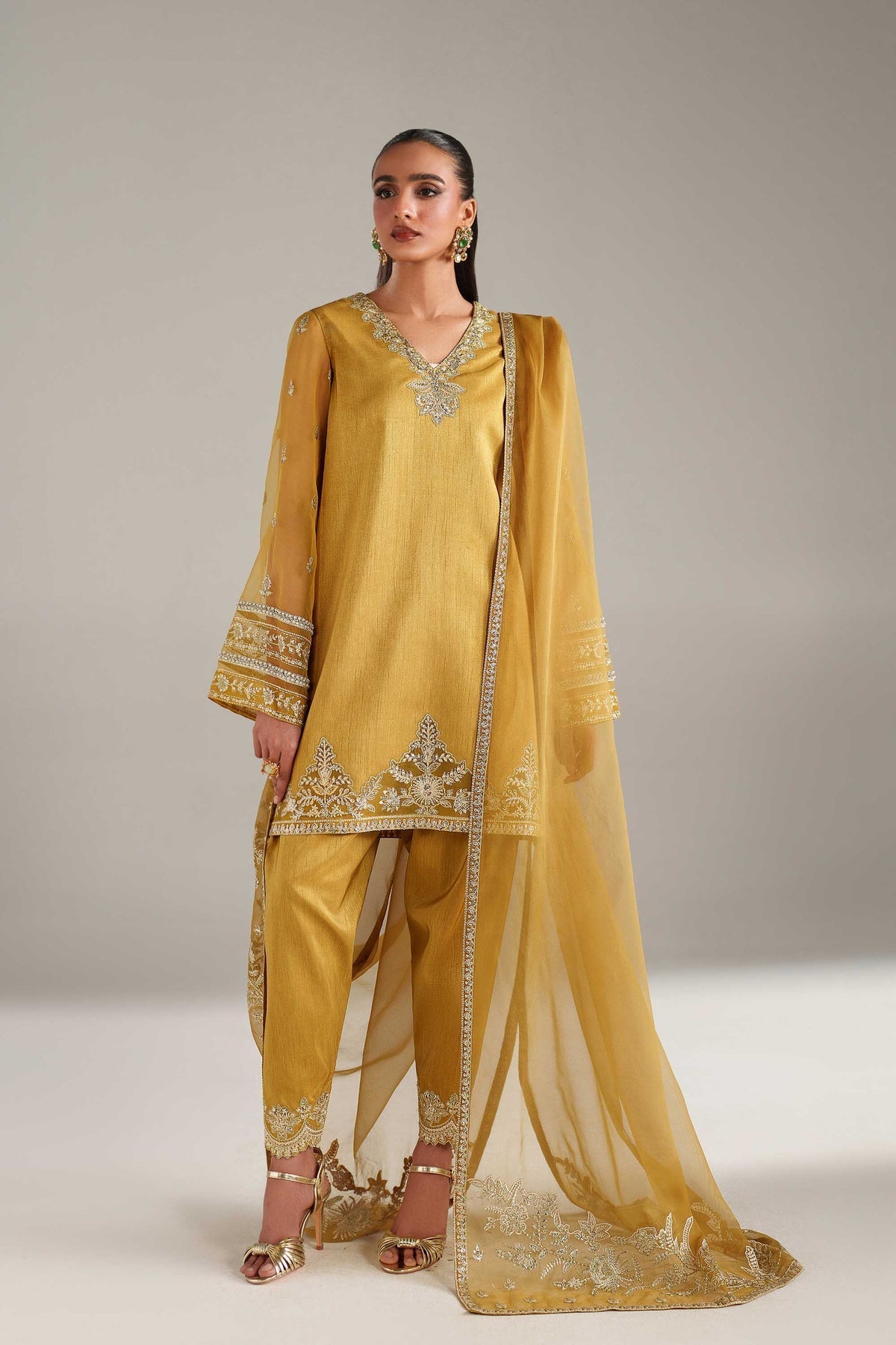 Akbar Aslam | Formal Pret | Paree