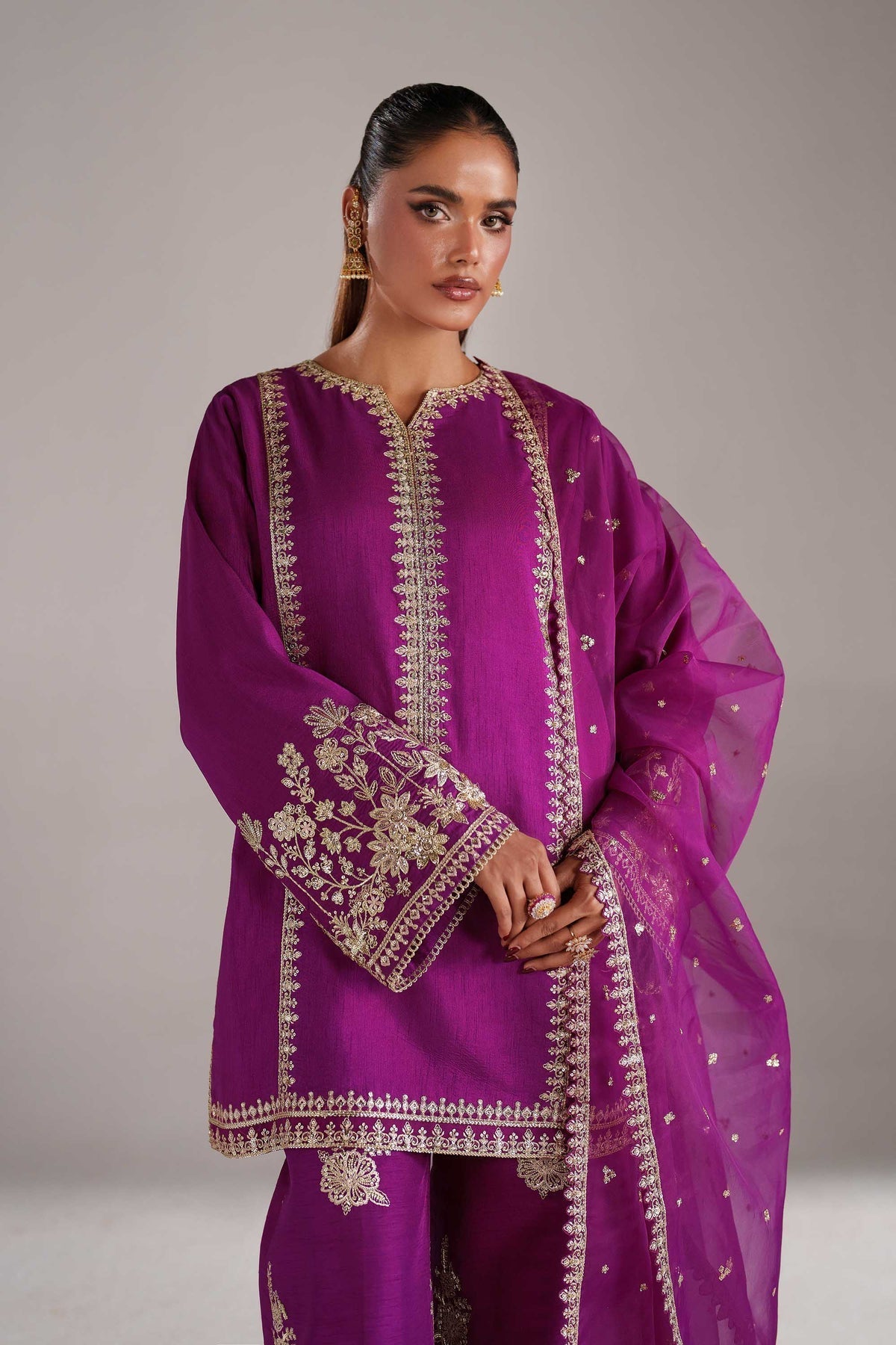 Akbar Aslam | Formal Pret | Shaffa