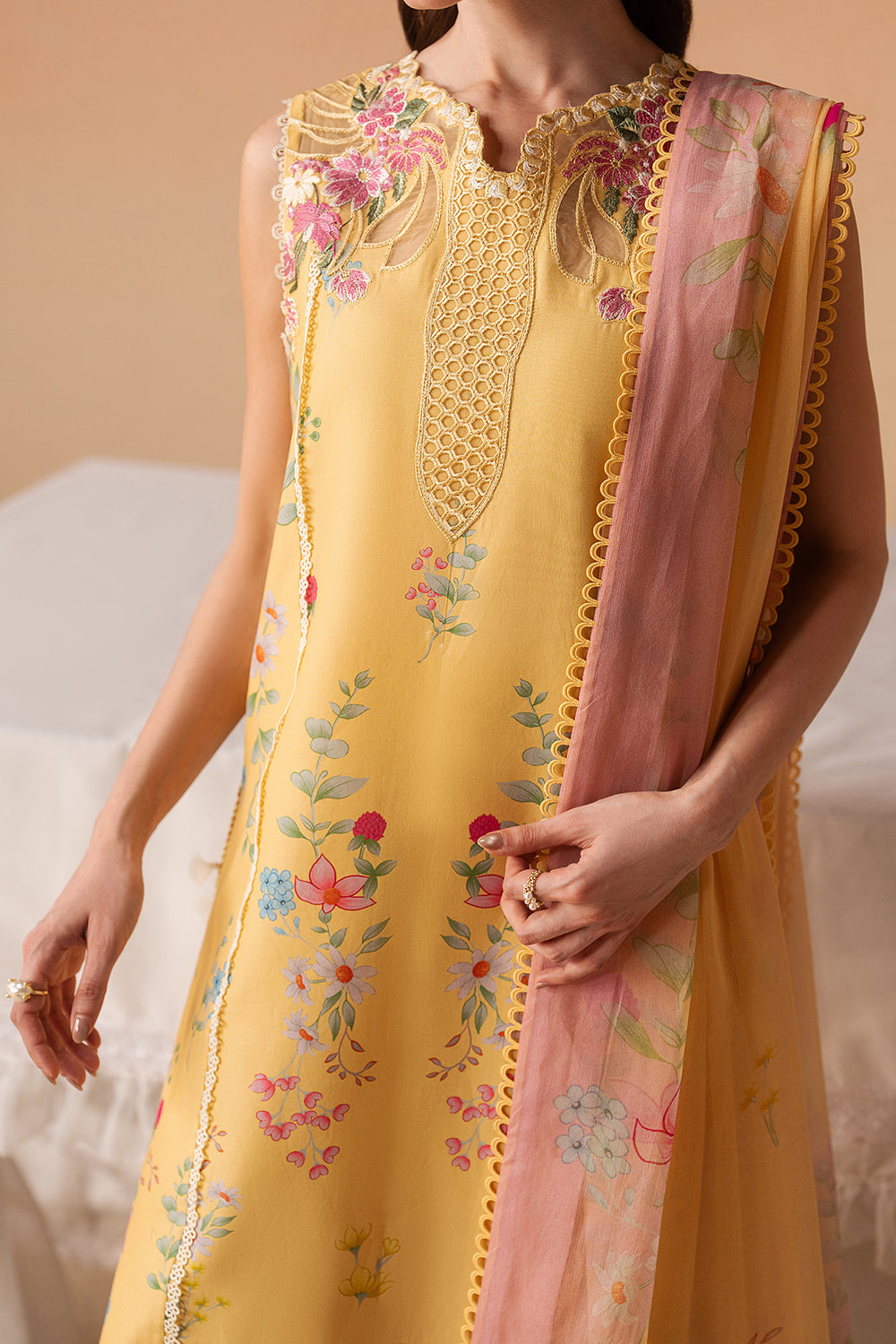 Afrozeh | The Haze 26 |Evania Yellow